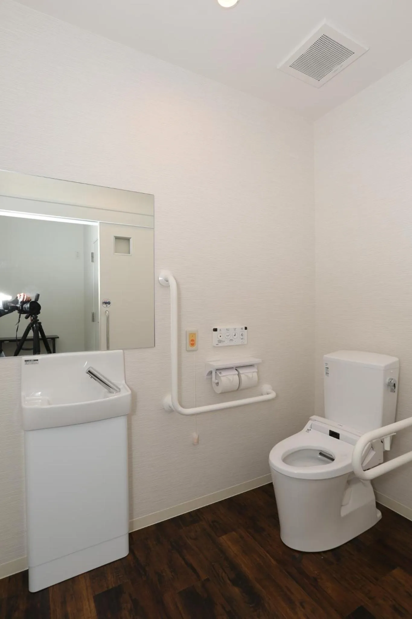 Area and facilities in EIWA PLACE HOTEL Hakata