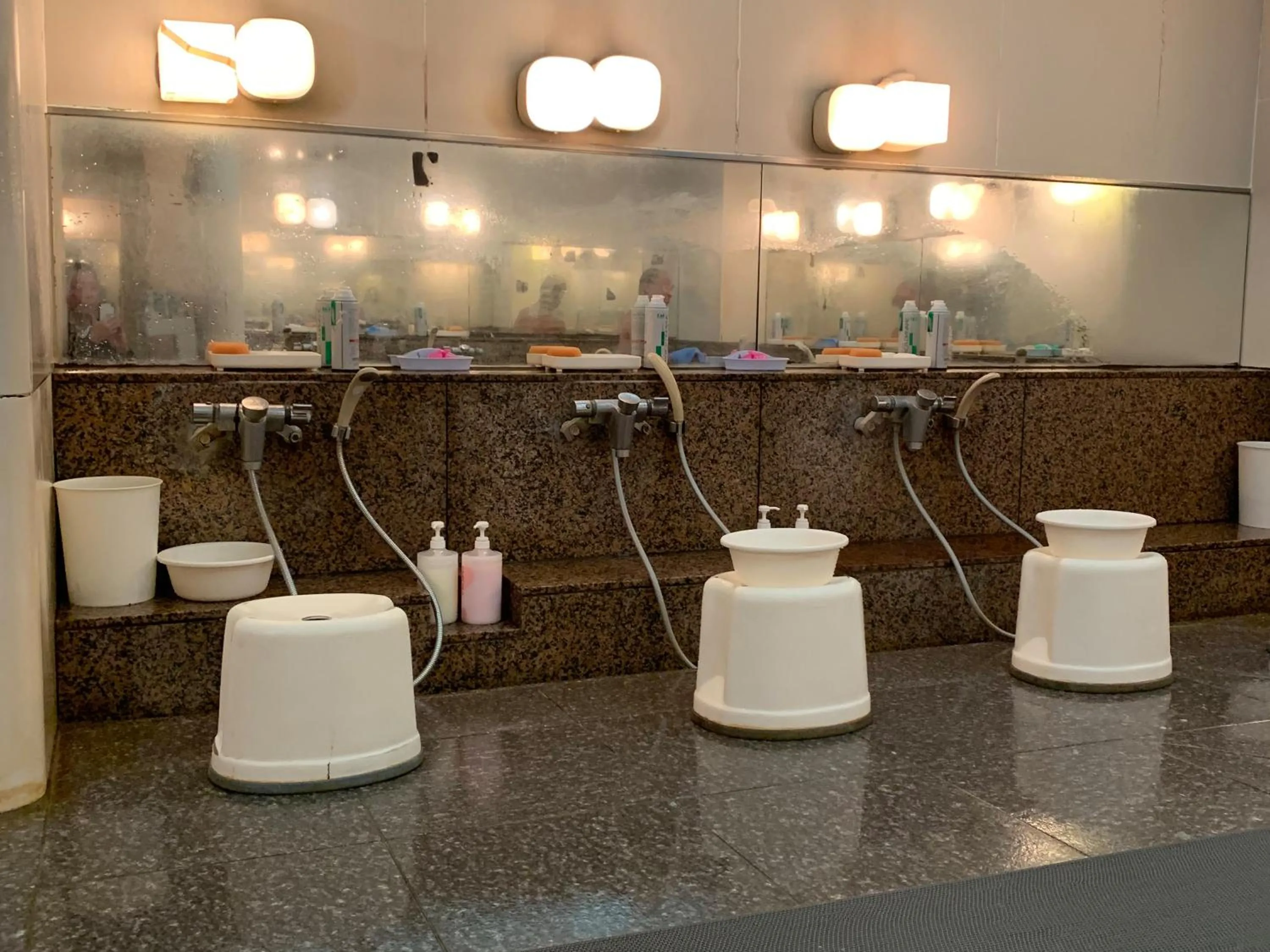 Bathroom in Funabashi Grand Sauna and Capsule Hotel