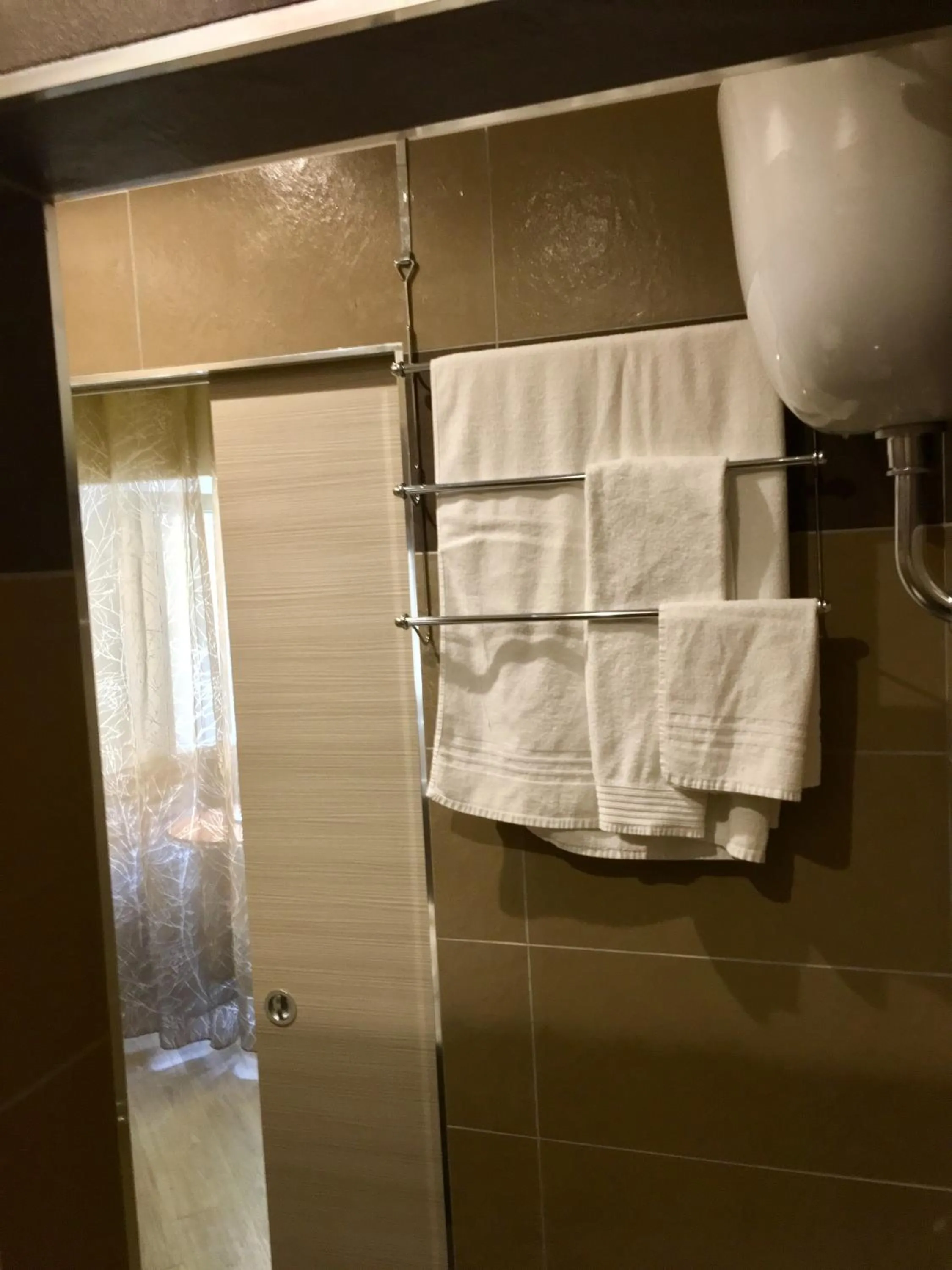 Bathroom in Pensione Enea