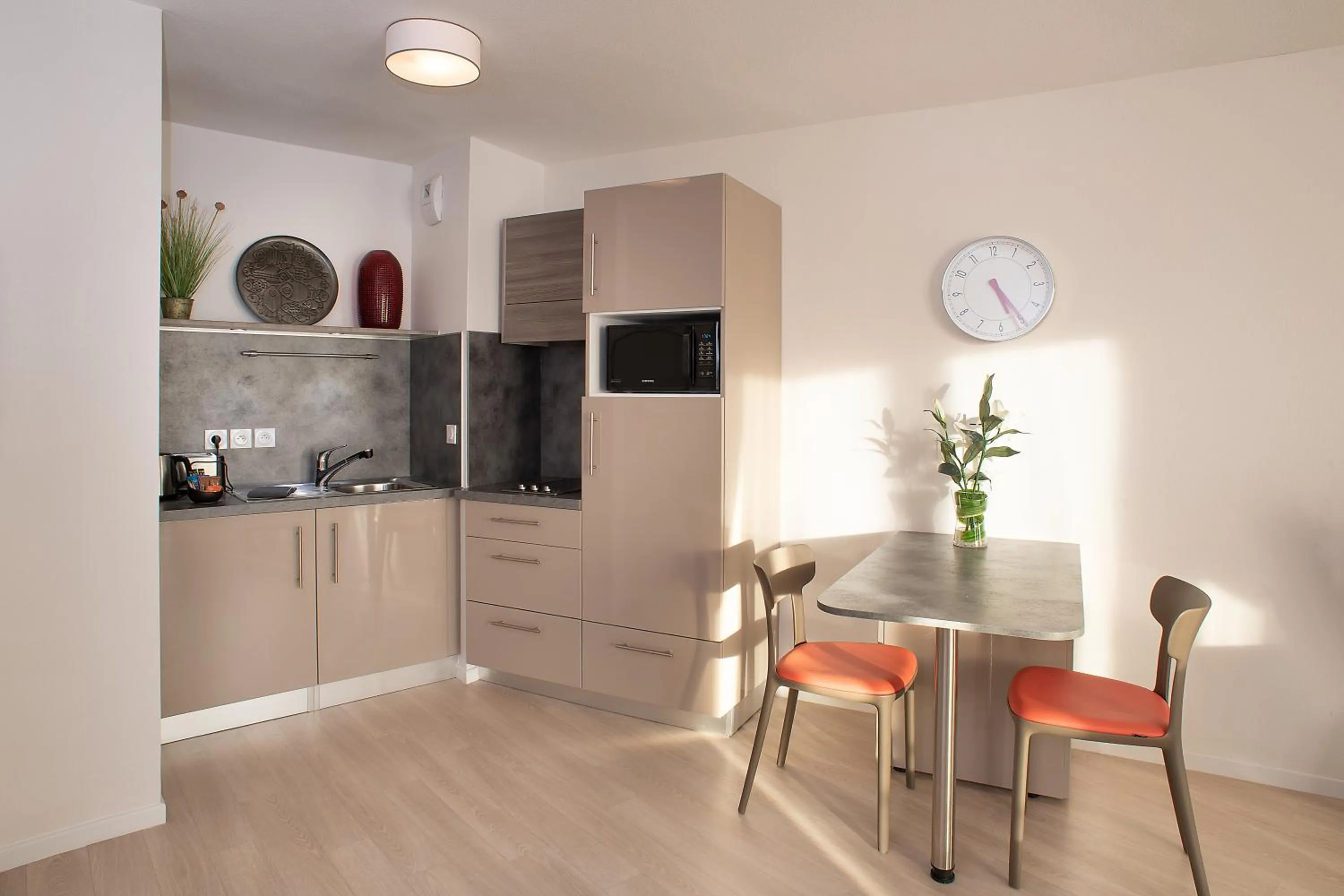 Kitchen or kitchenette in DOMITYS LES PAGELLES