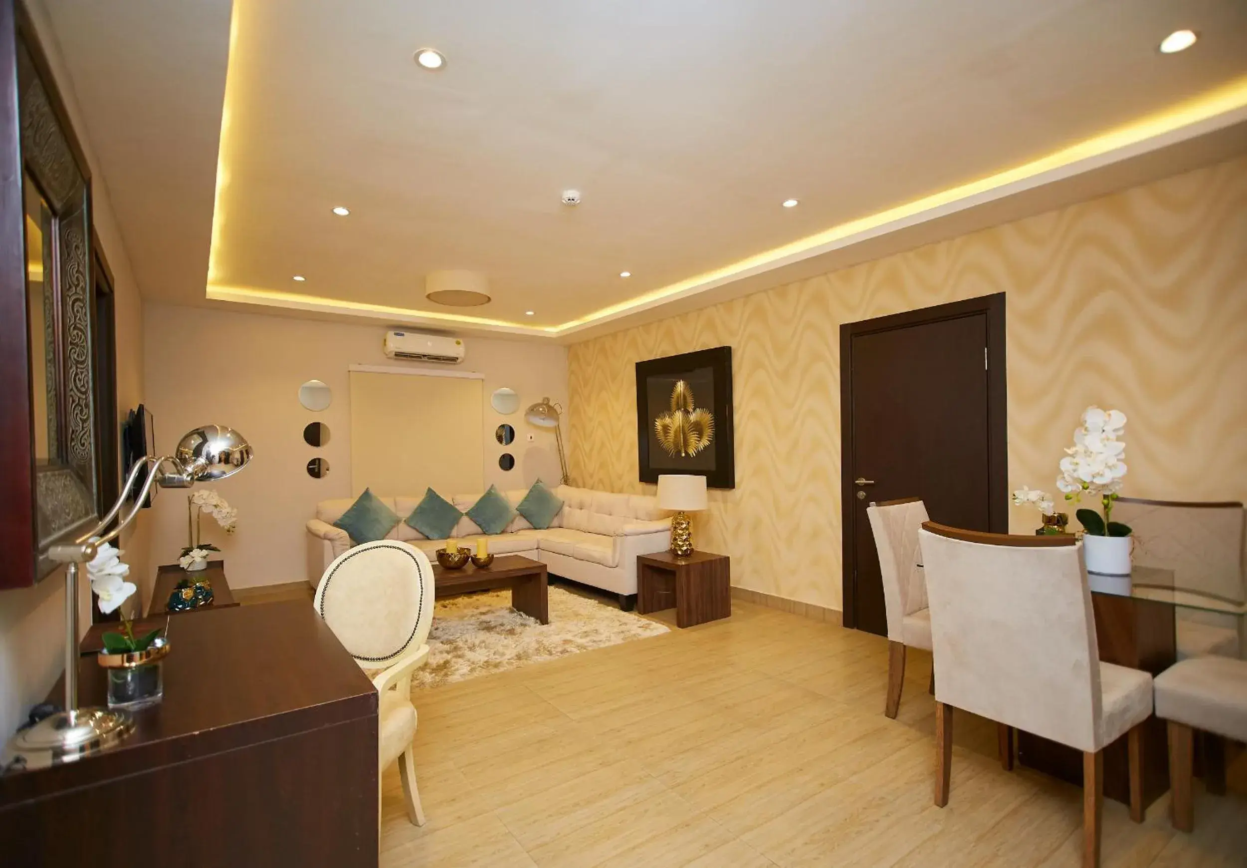 Executive Suite in The Cabin Hotel Executive Suite in The Cabin Hotel