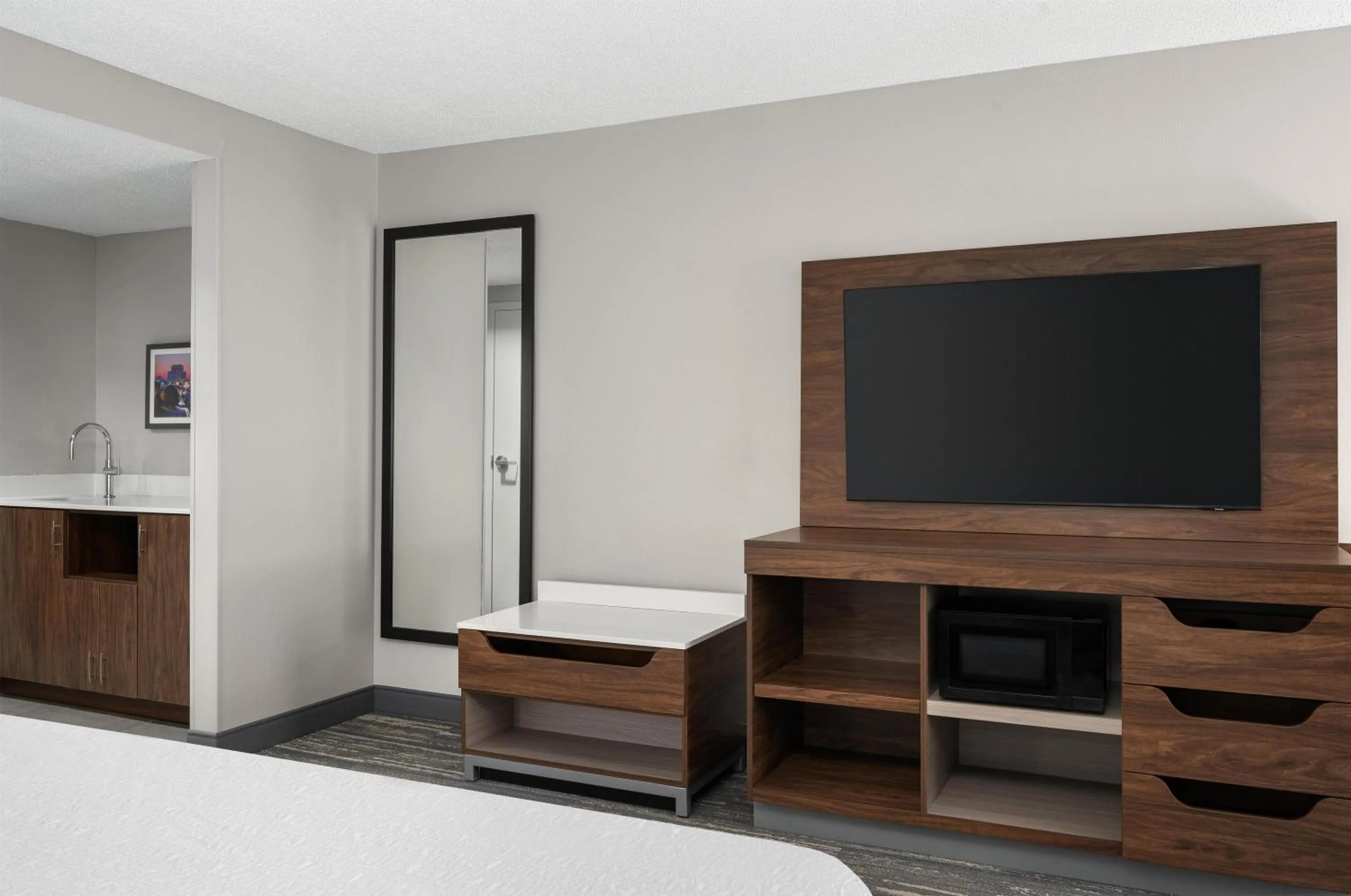 Bedroom in Hampton Inn Columbia Northeast-Fort Jackson Area