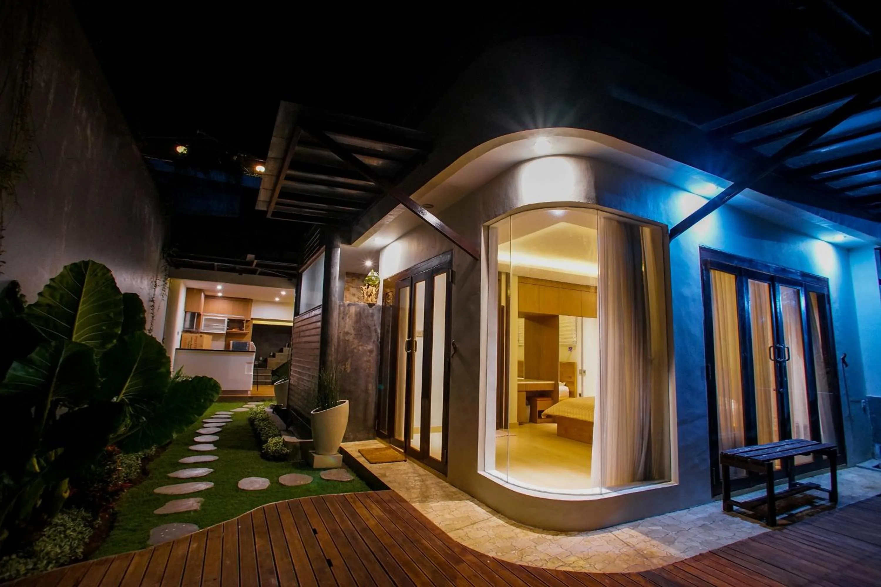 Property building in The Ocean Views Luxury Villas & Apartment