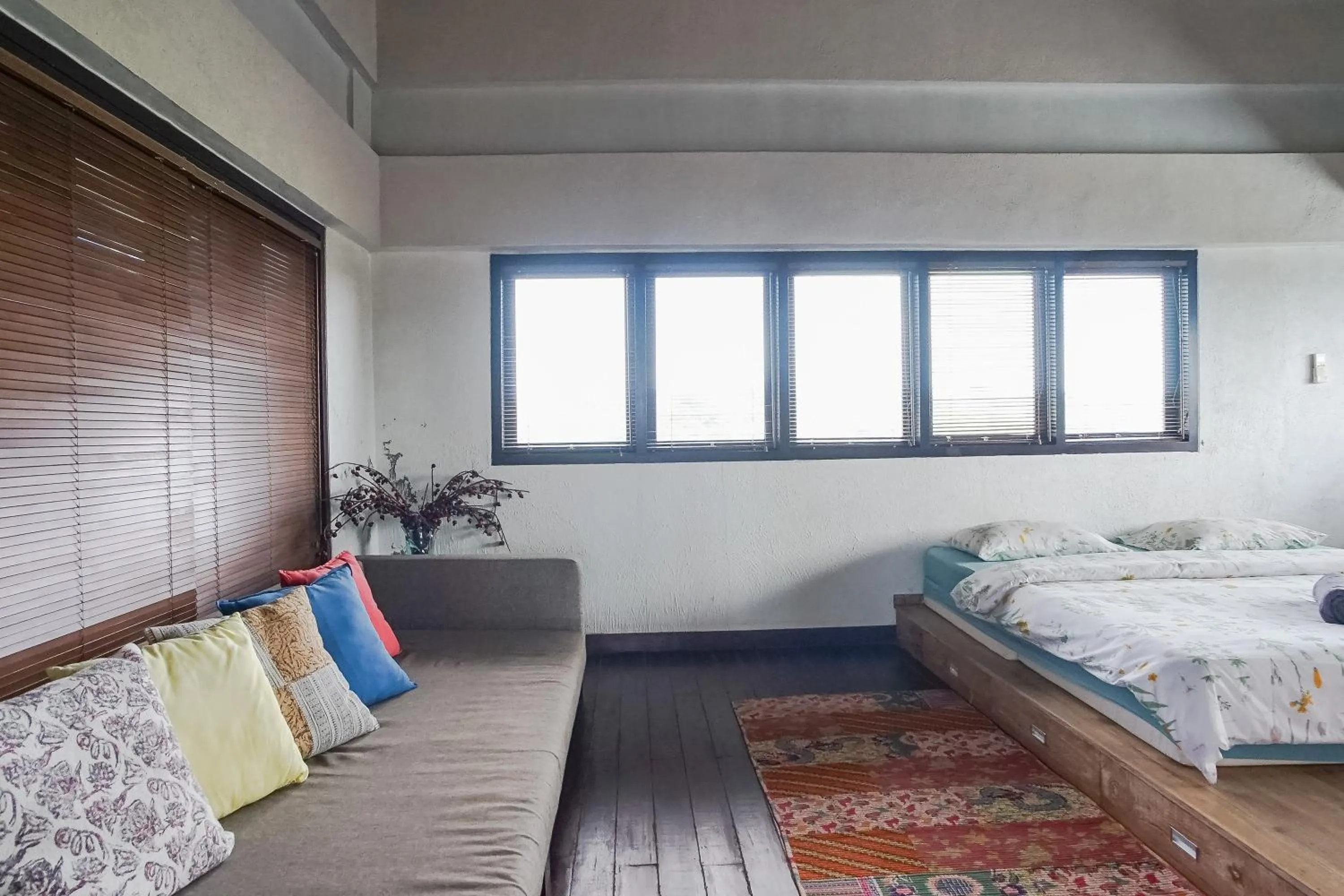 Living room, Bed in The Ocean Views Luxury Villas & Apartment