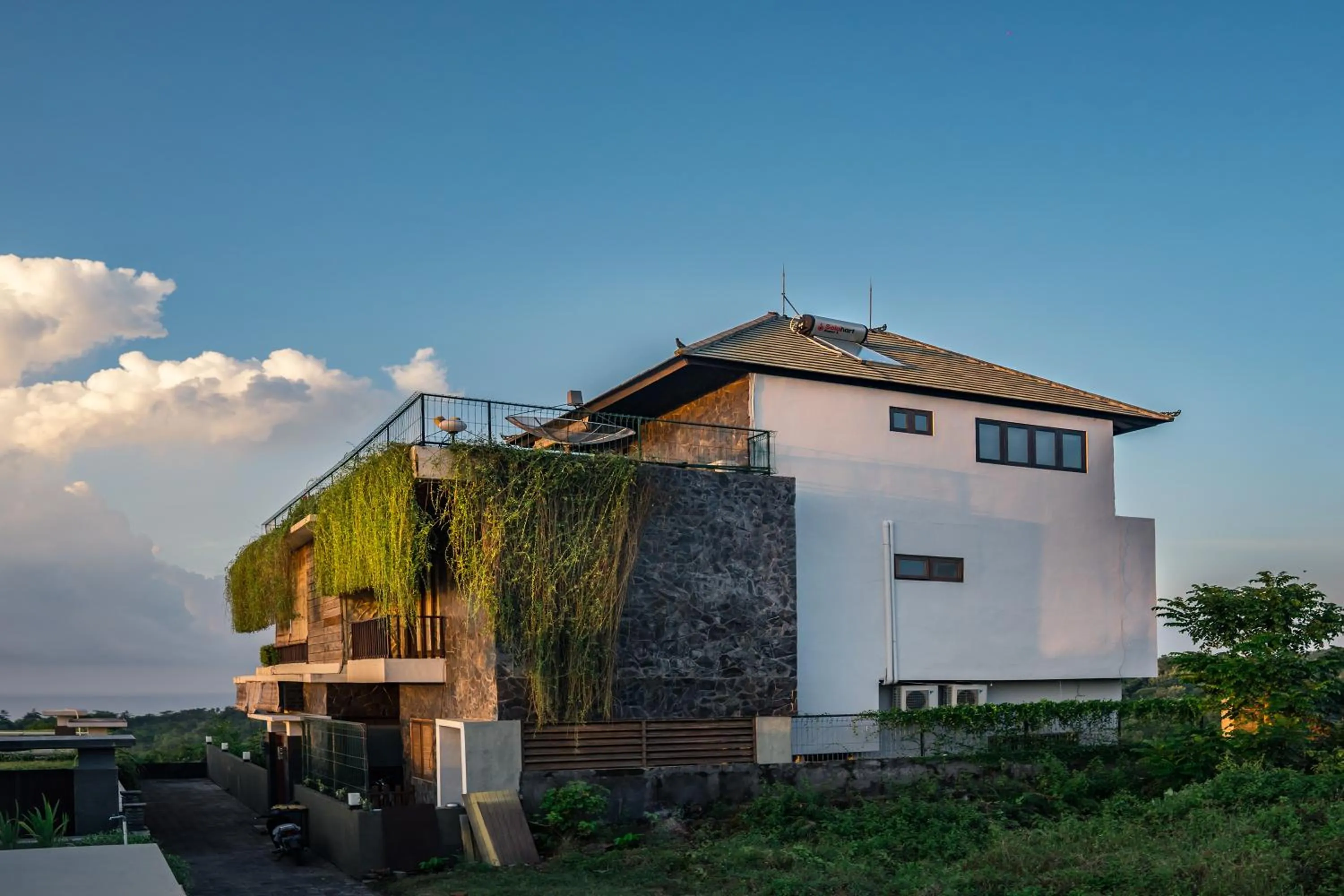 Property building in The Ocean Views Luxury Villas & Apartment