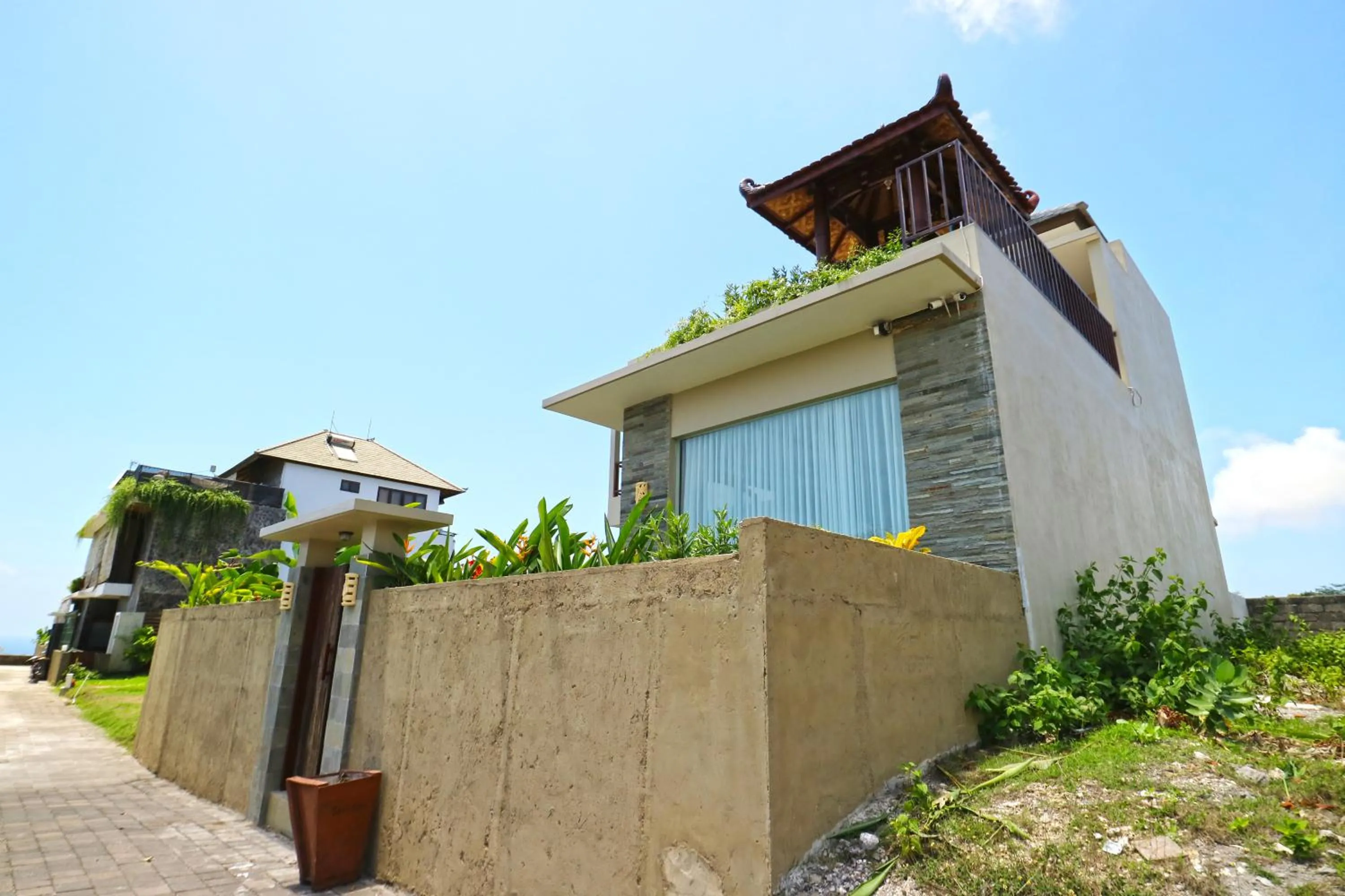 Property building in The Ocean Views Luxury Villas & Apartment