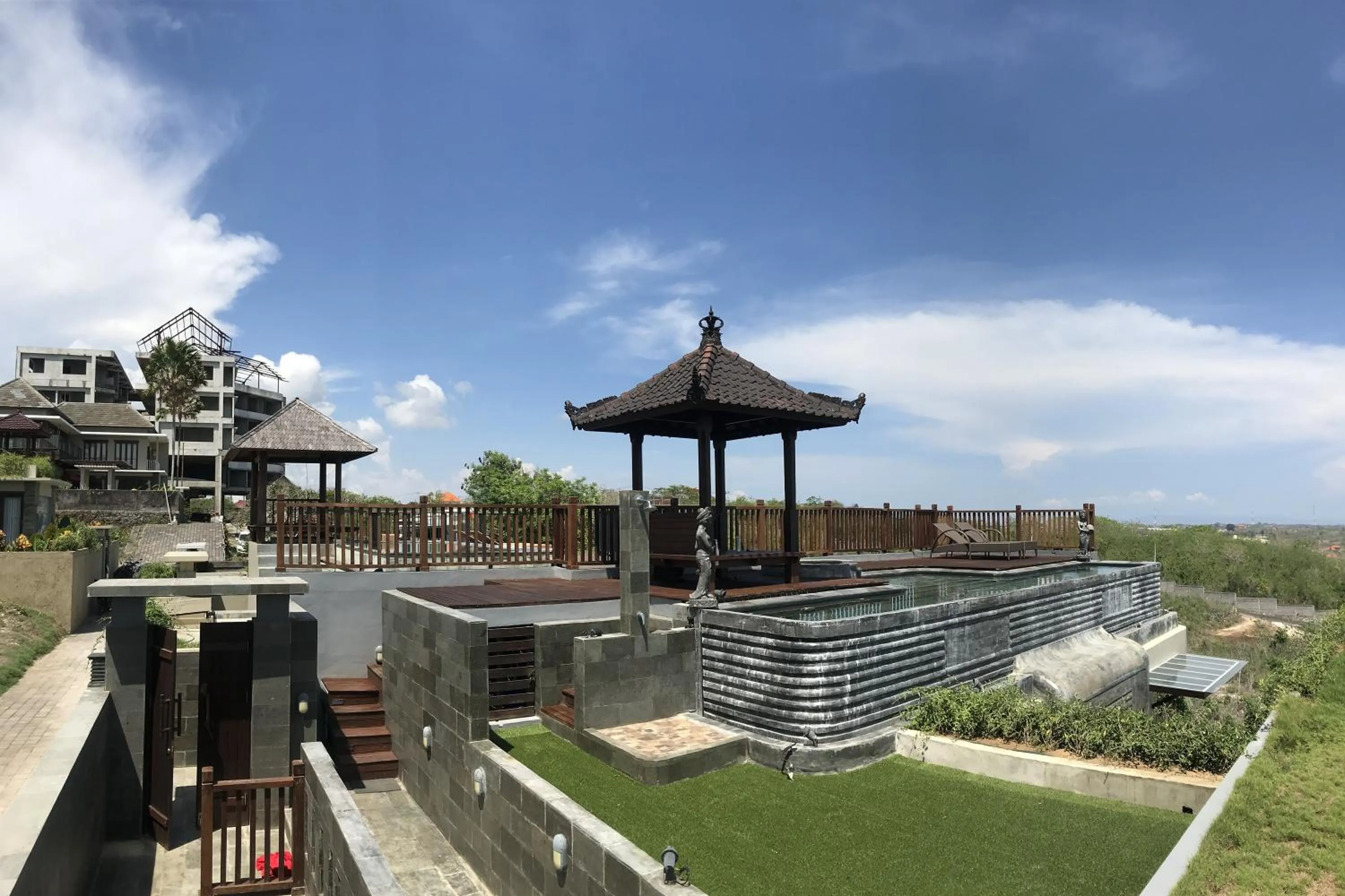 Garden view in The Ocean Views Luxury Villas & Apartment