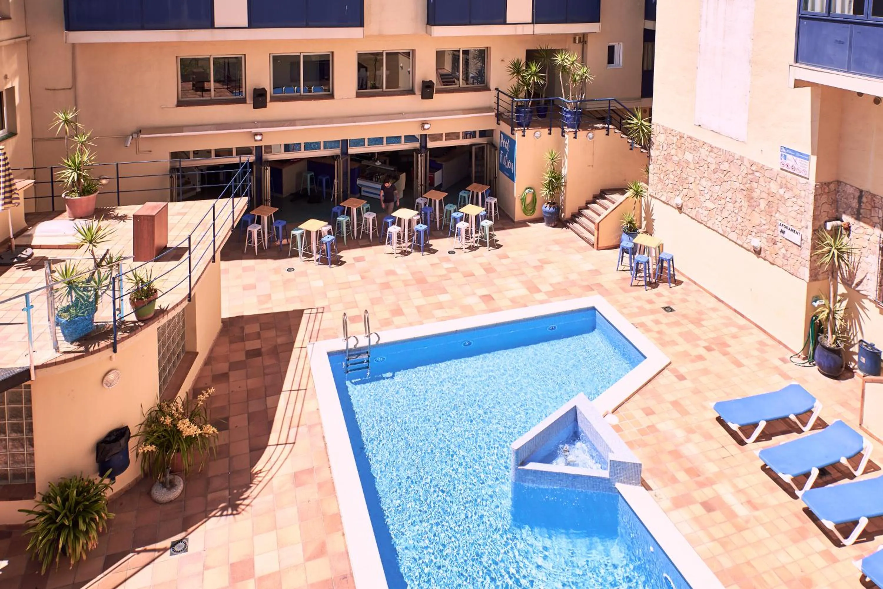 Pool view in Hotel Caribe