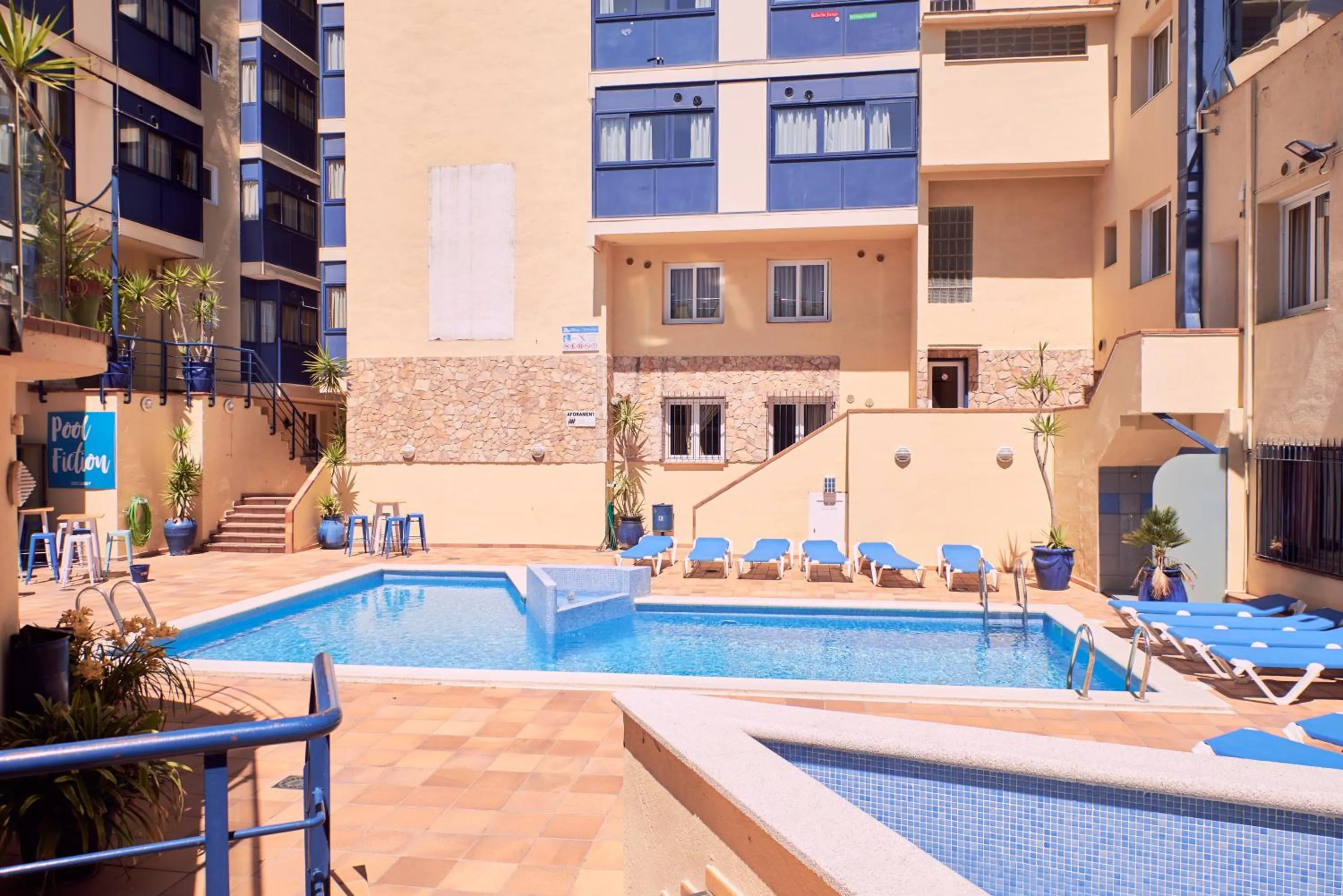 Pool view in Hotel Caribe