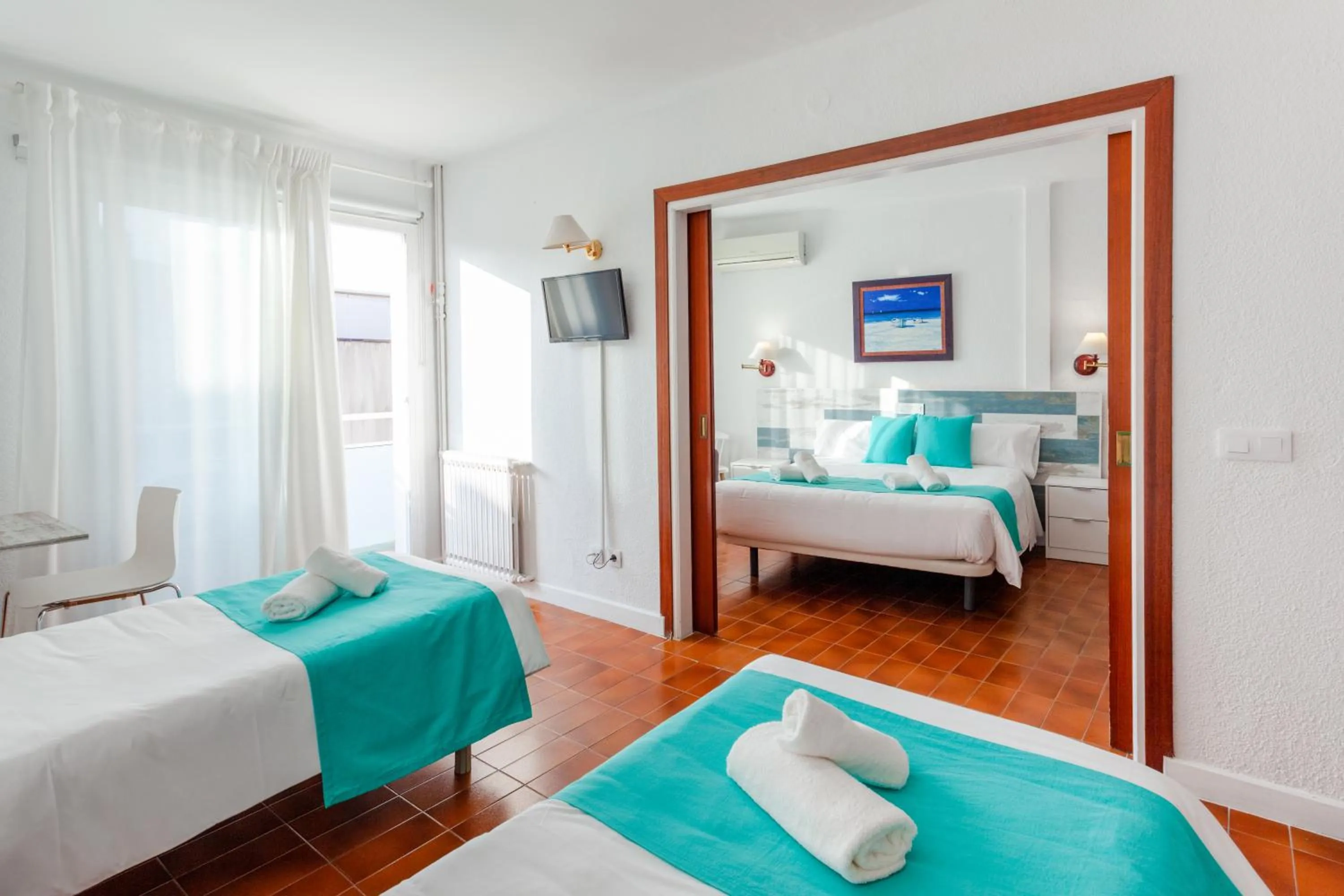 Bed in Checkin Torredembarra