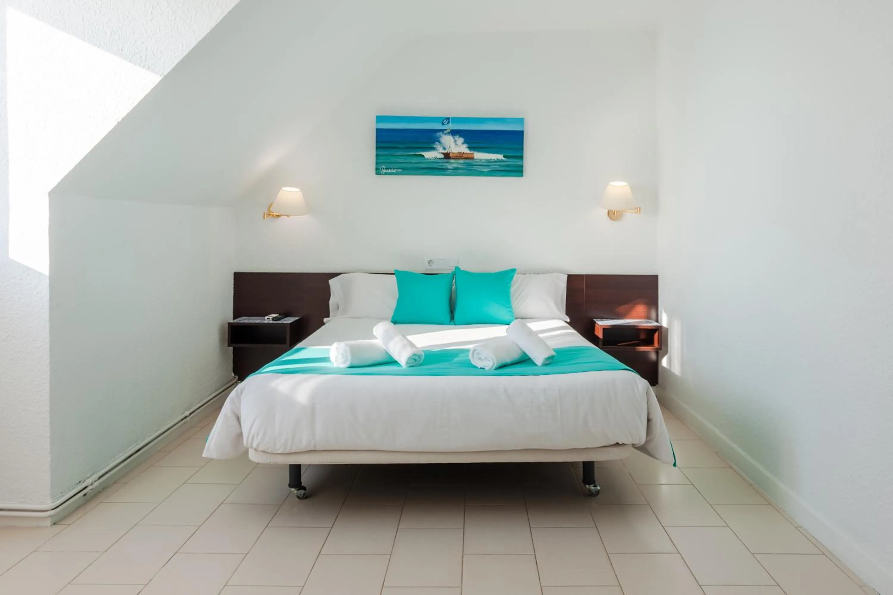 Bed in Checkin Torredembarra