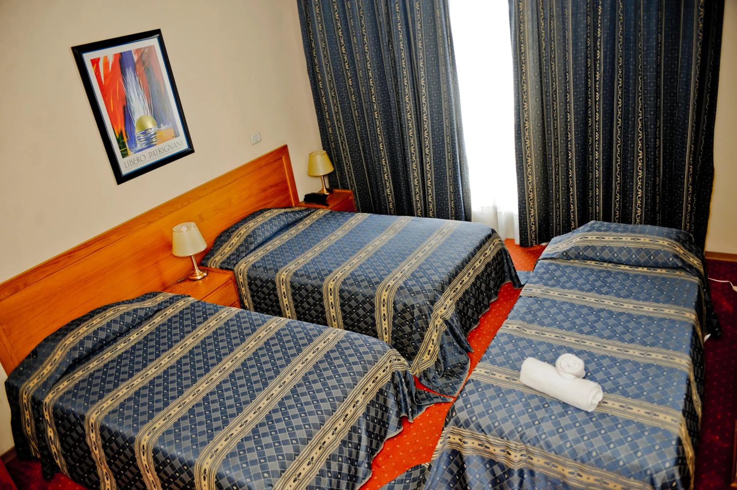 Living room, Bed in Hotel Doro City