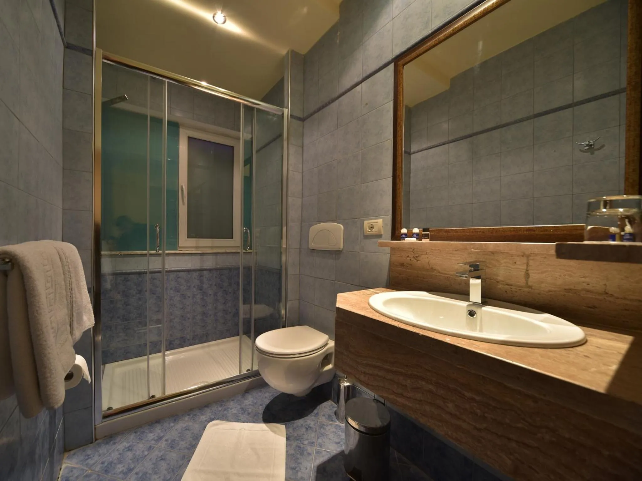 Bathroom in Hotel Doro City