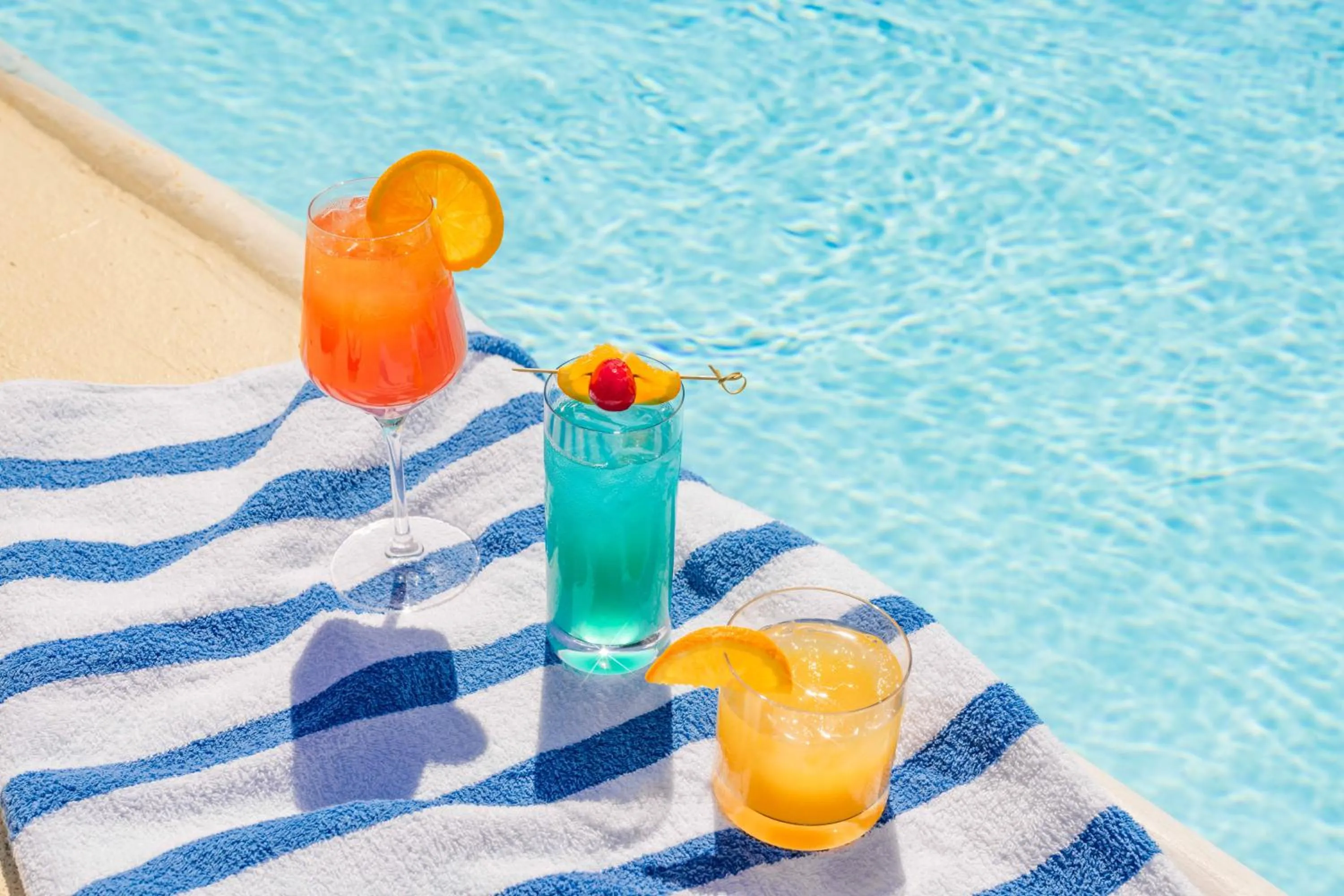 Swimming pool in The Bethesdan Hotel, Tapestry Collection by Hilton