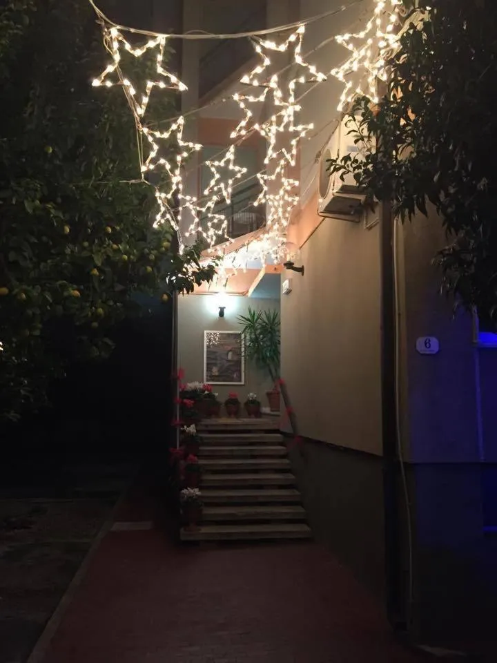 Facade/entrance in Hotel Capri