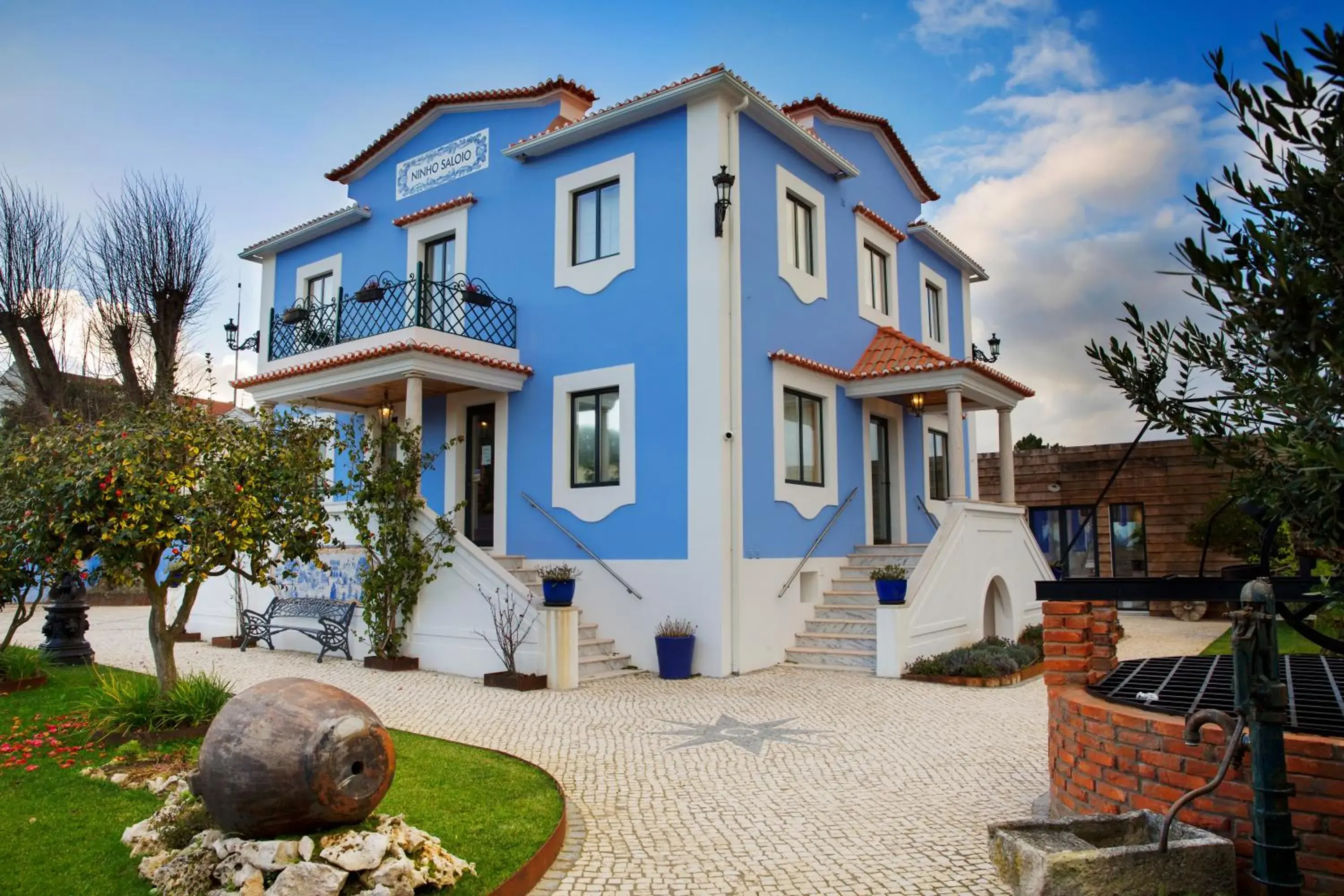 NINHO SALOIO NINHO SALOIO