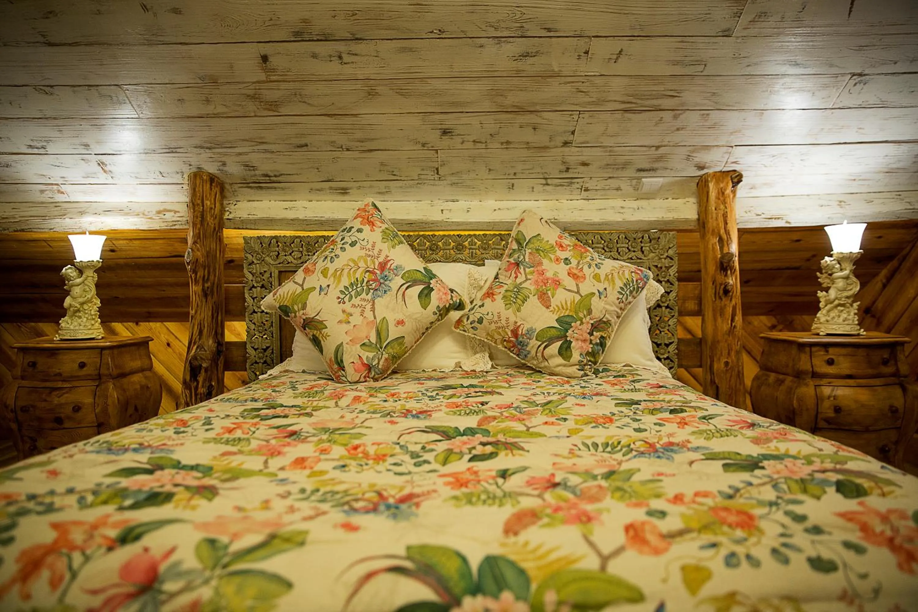 Bed in NINHO SALOIO