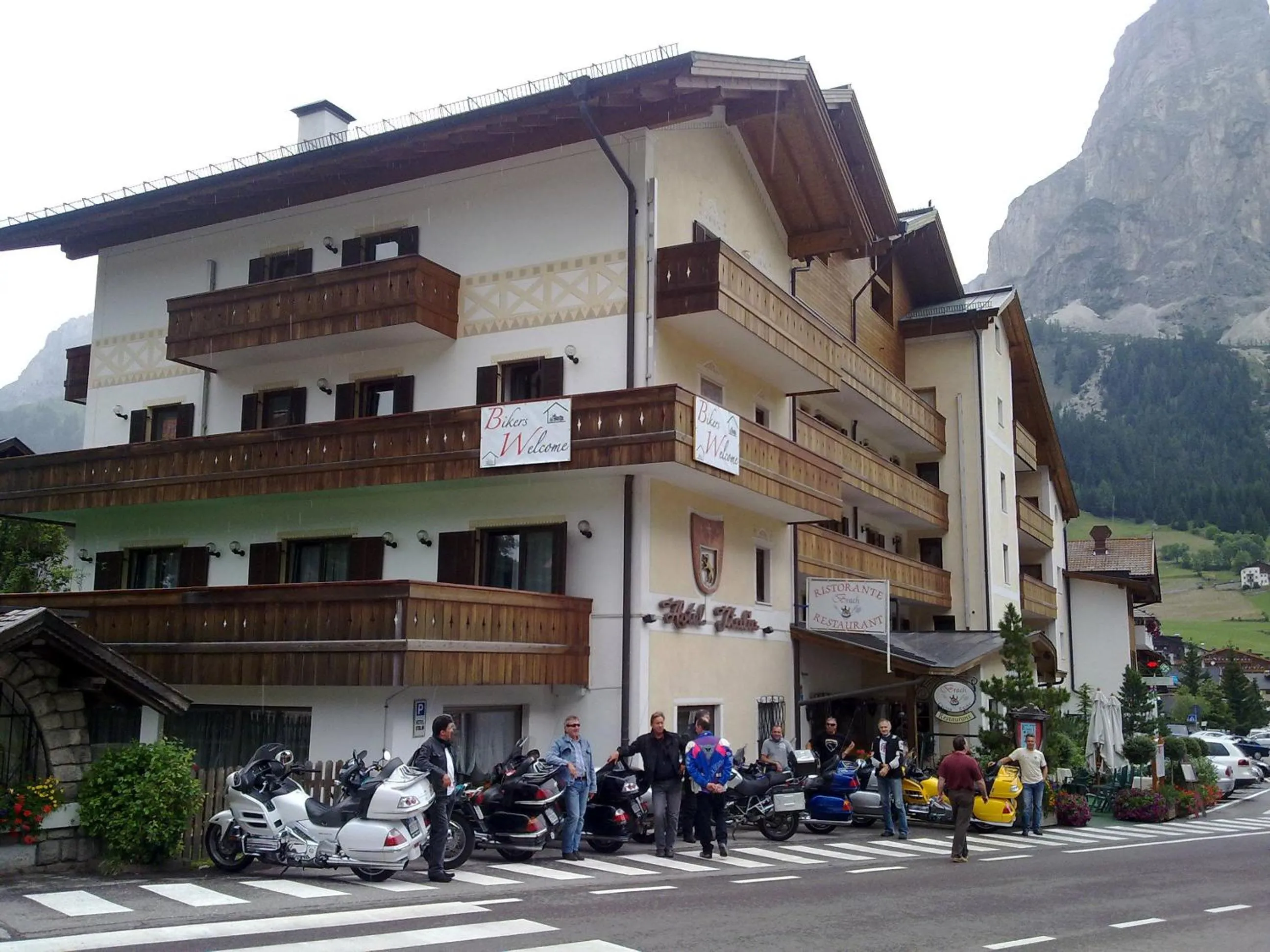 Facade/entrance in Hotel Italia