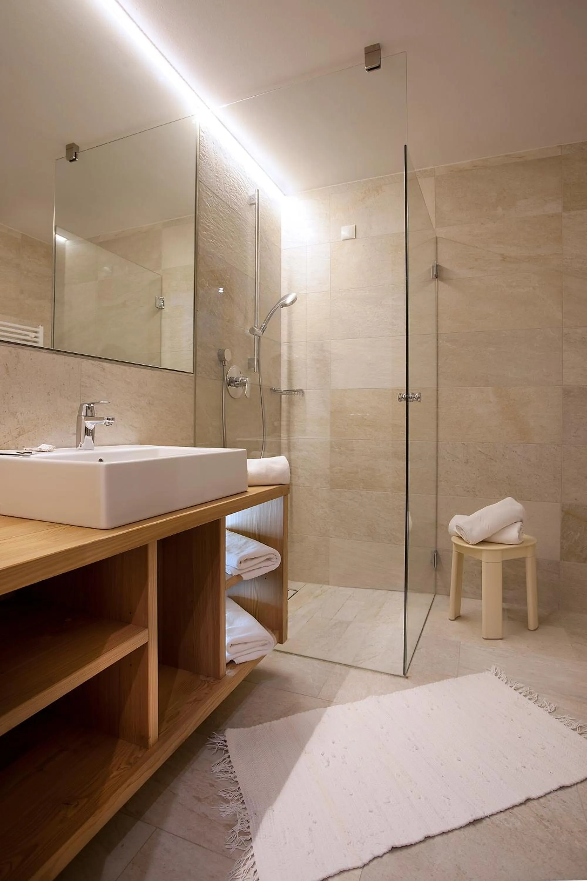 Bathroom in Hotel Italia