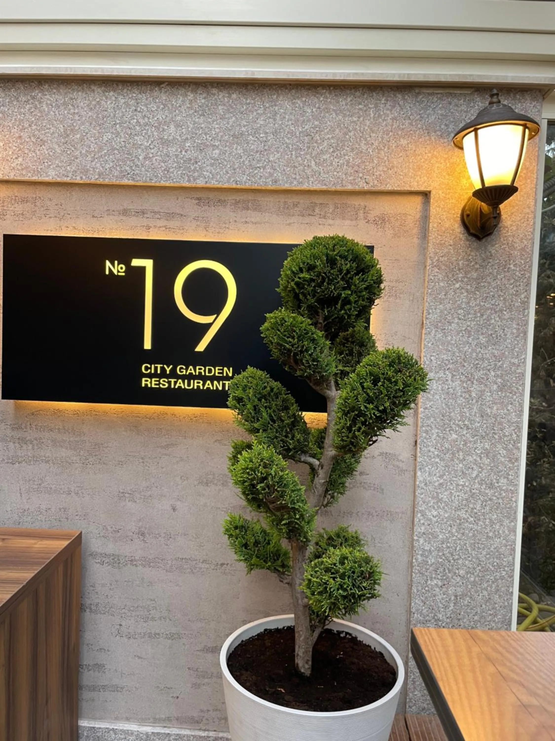 Restaurant/places to eat in Residence City Garden - Certificate of Excellence Top 10 BEST Five-Stars City Hotels for 2024 awarded by HTIF