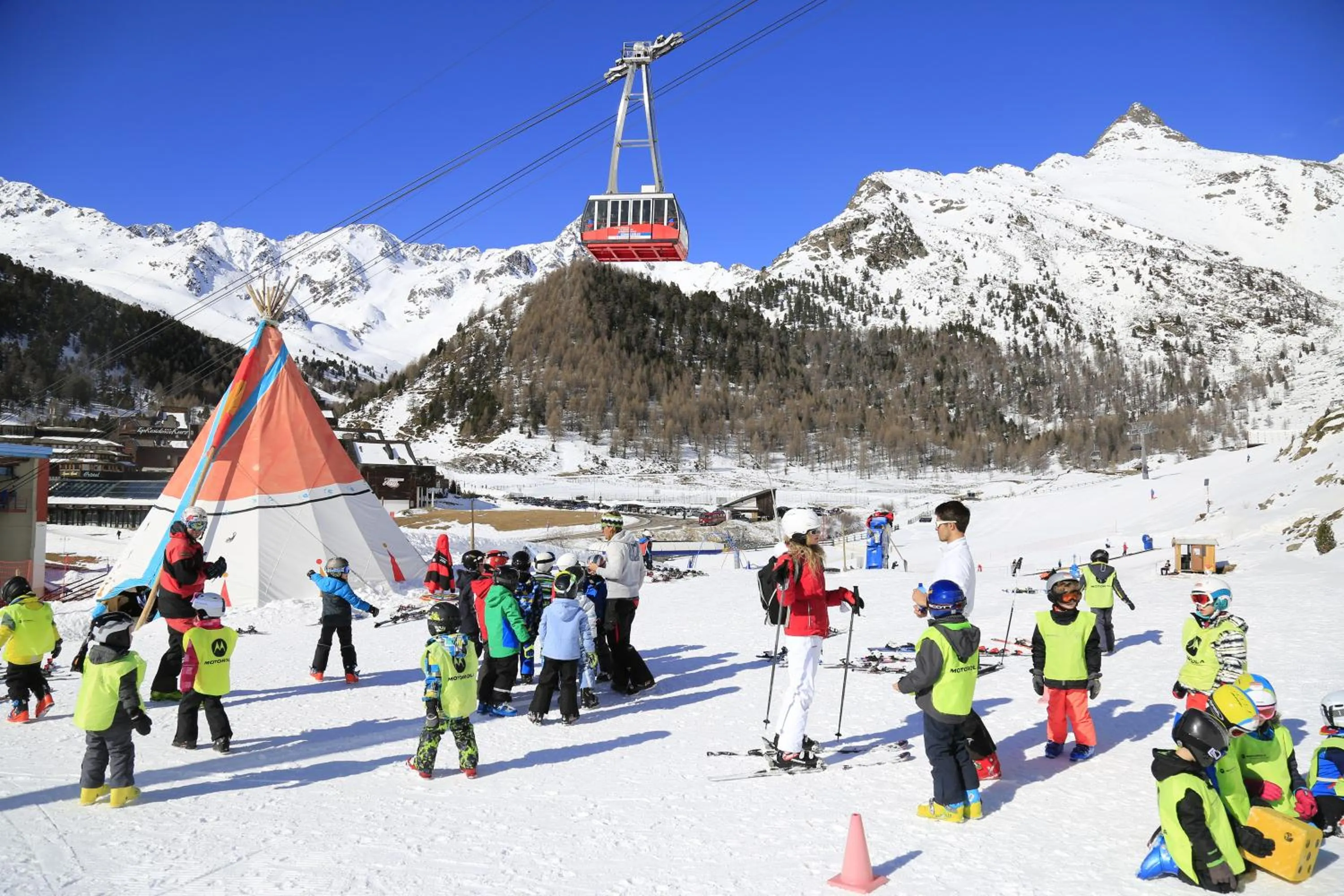 Skiing in Residence Remi