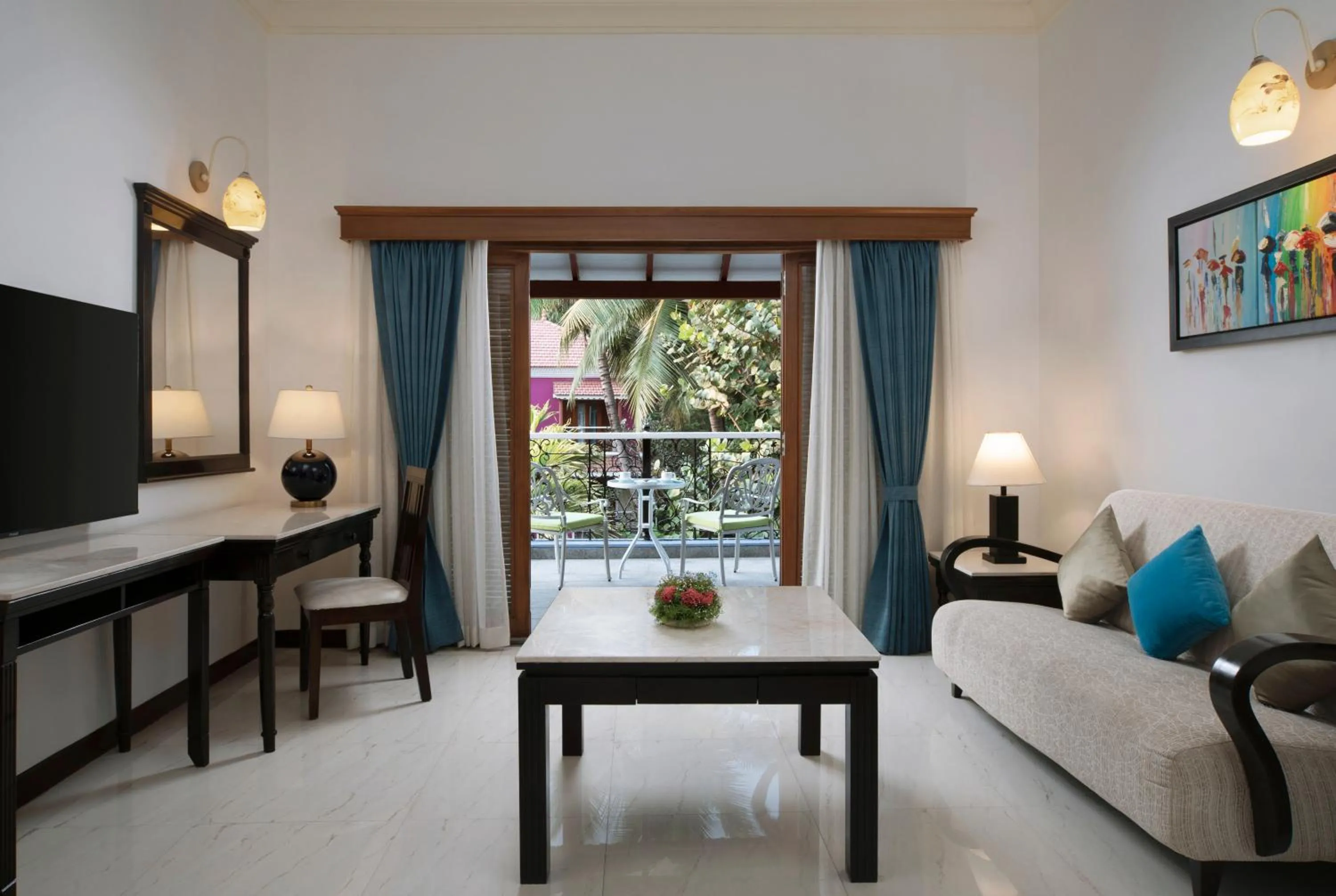 Living room in Radisson Blu Resort, Goa