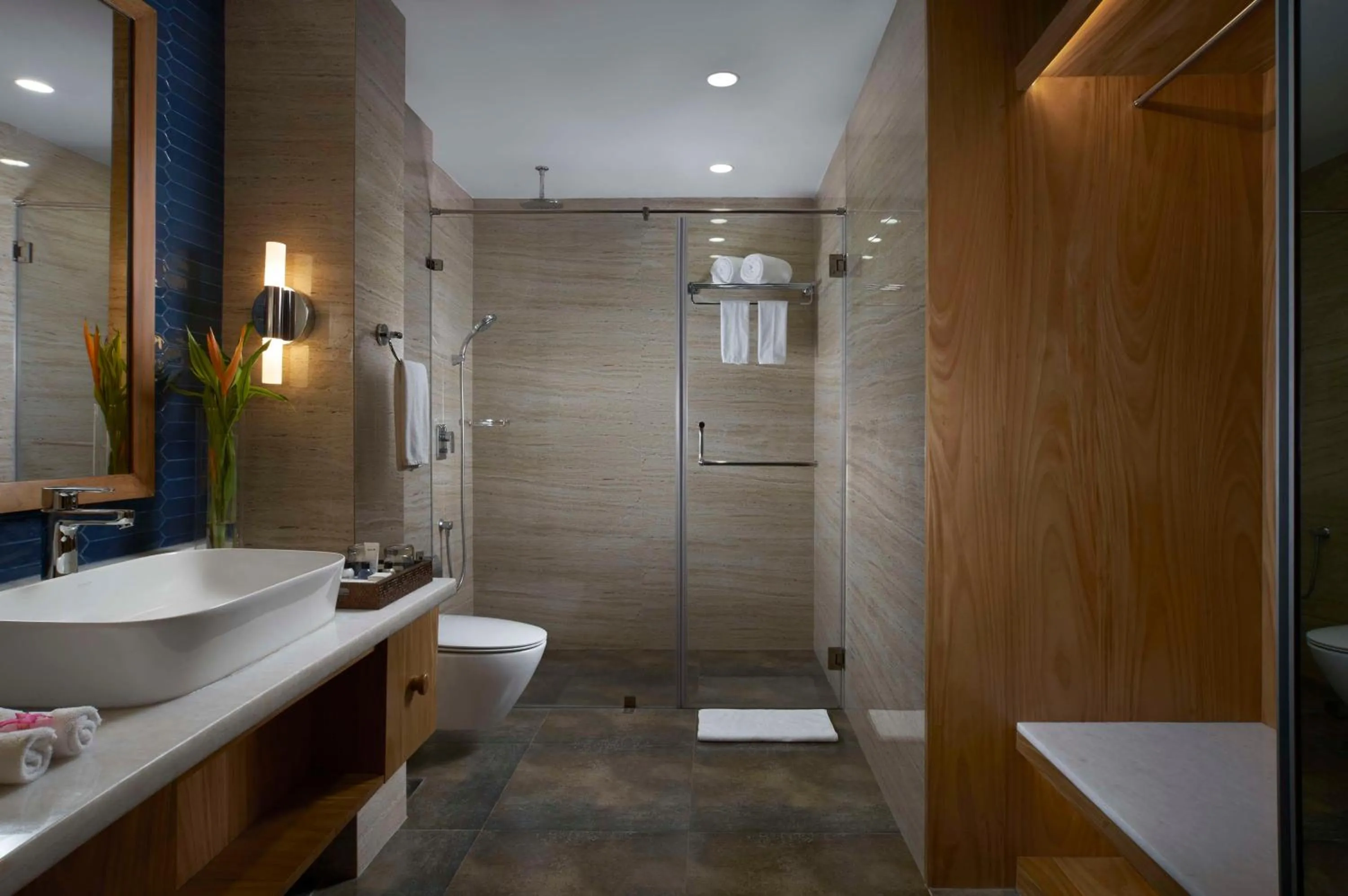 Bathroom in Radisson Blu Resort, Goa