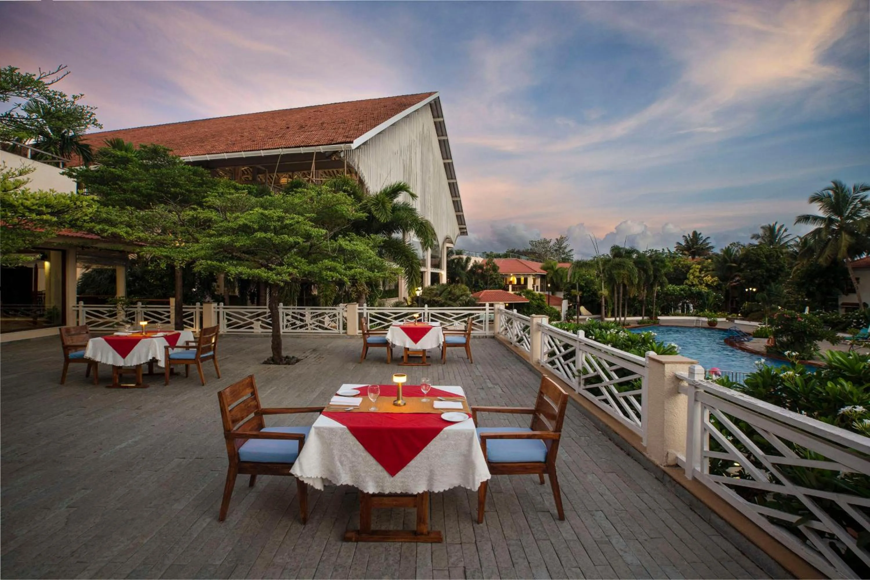 Restaurant/places to eat in Radisson Blu Resort, Goa