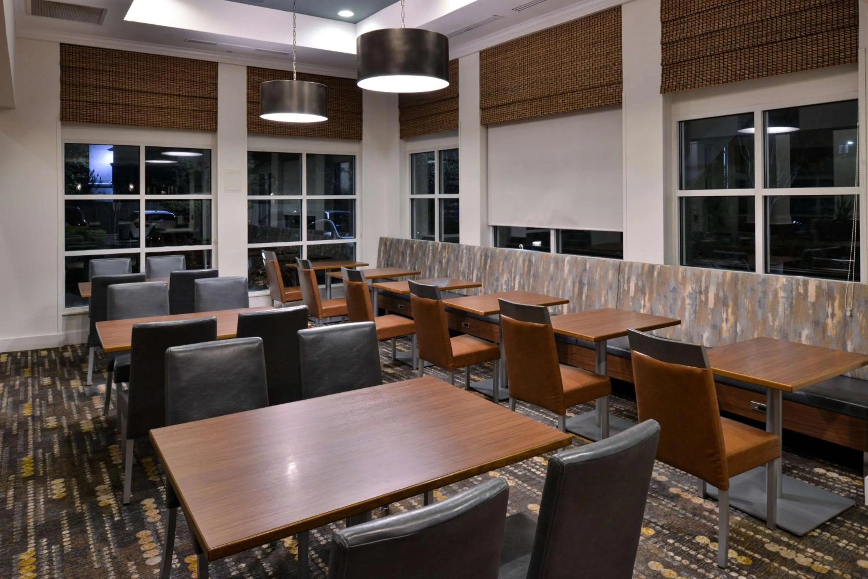 Restaurant/places to eat in Hilton Garden Inn Napa