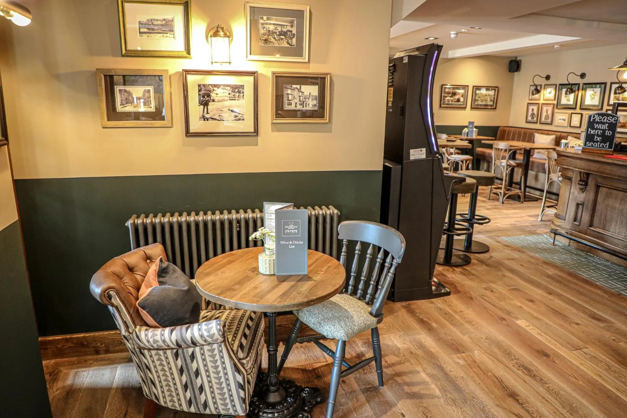 Lounge or bar in Bridge End Hotel