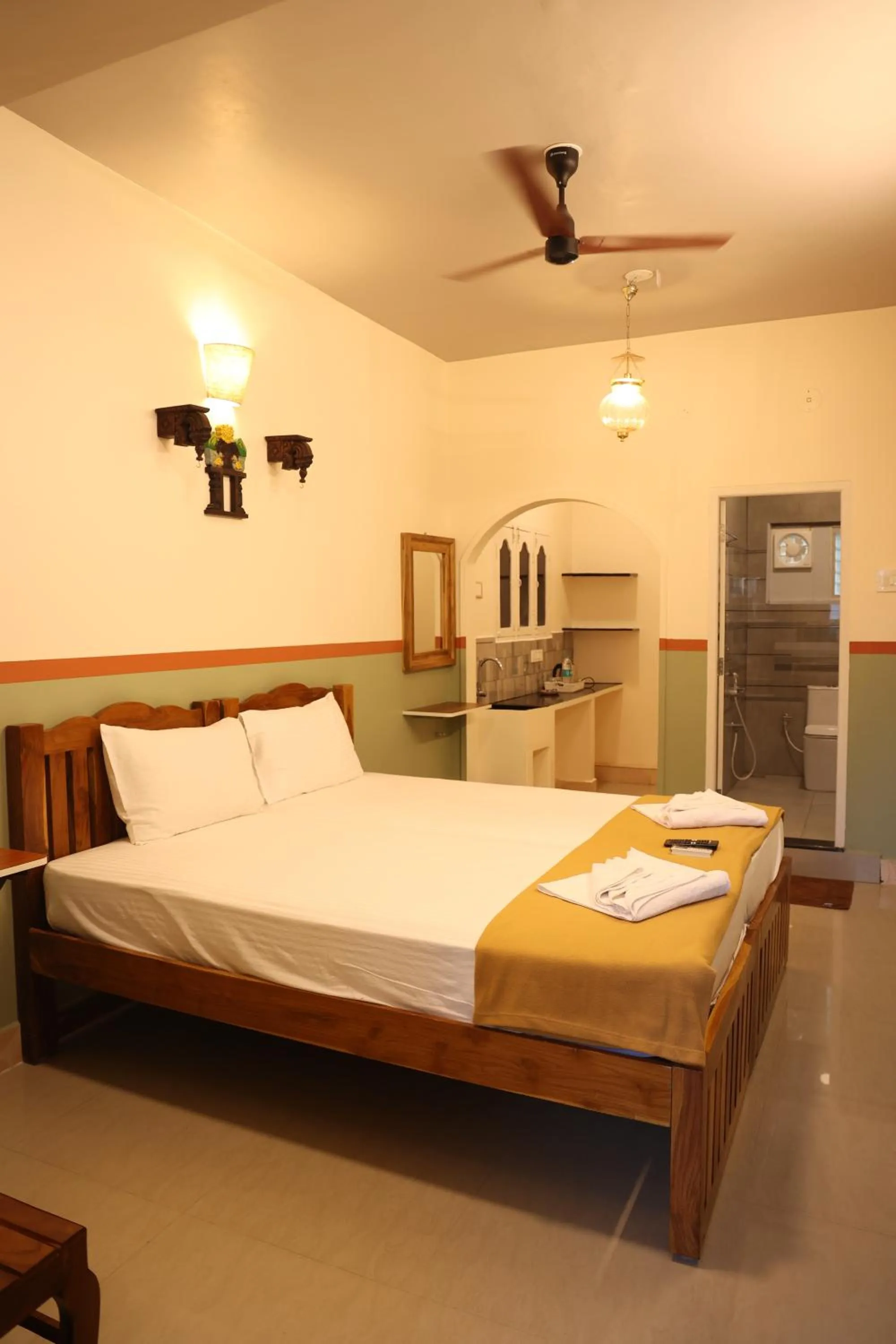 Bed in Dwaraka Guest House