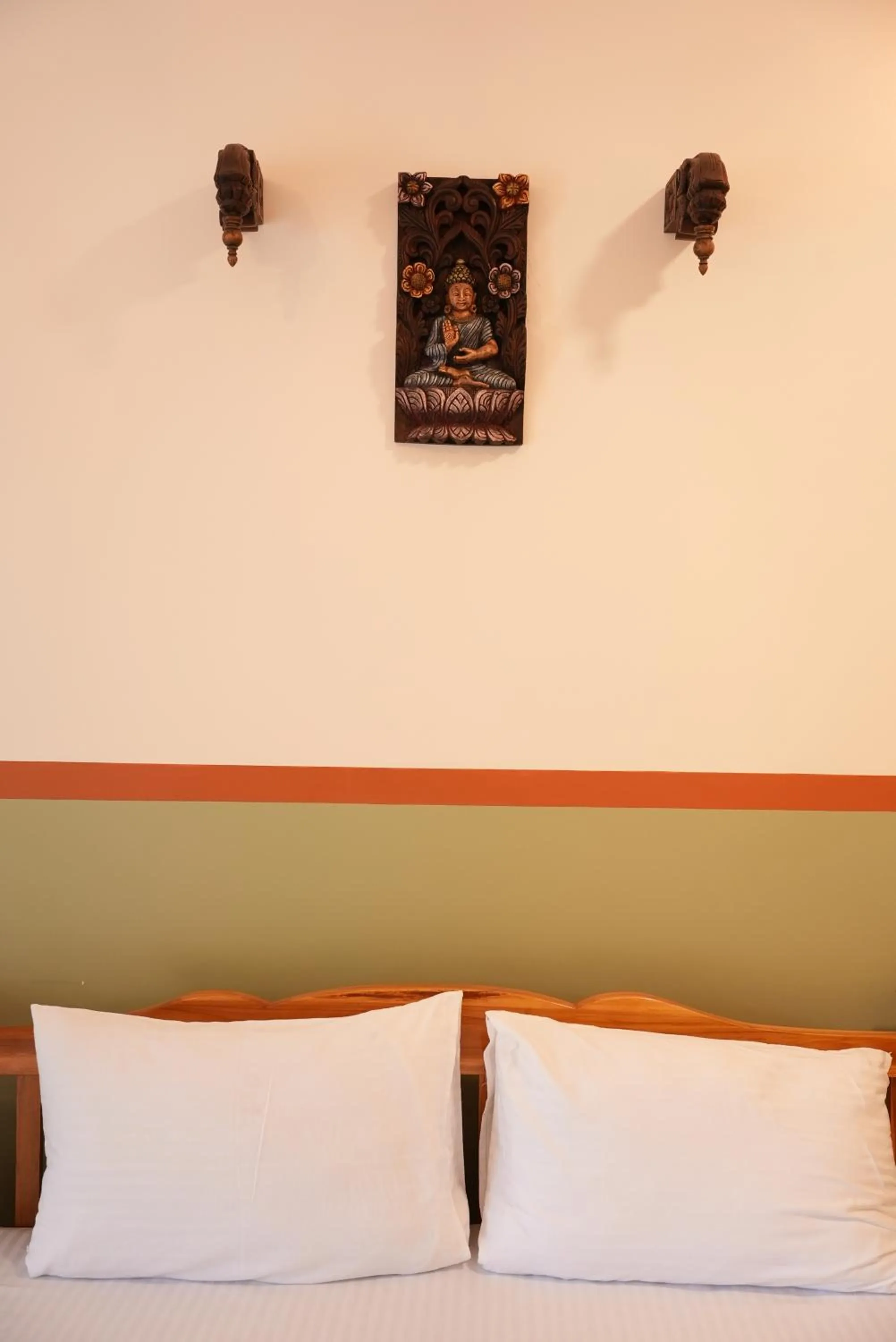 Decorative detail, Bed in Dwaraka Guest House