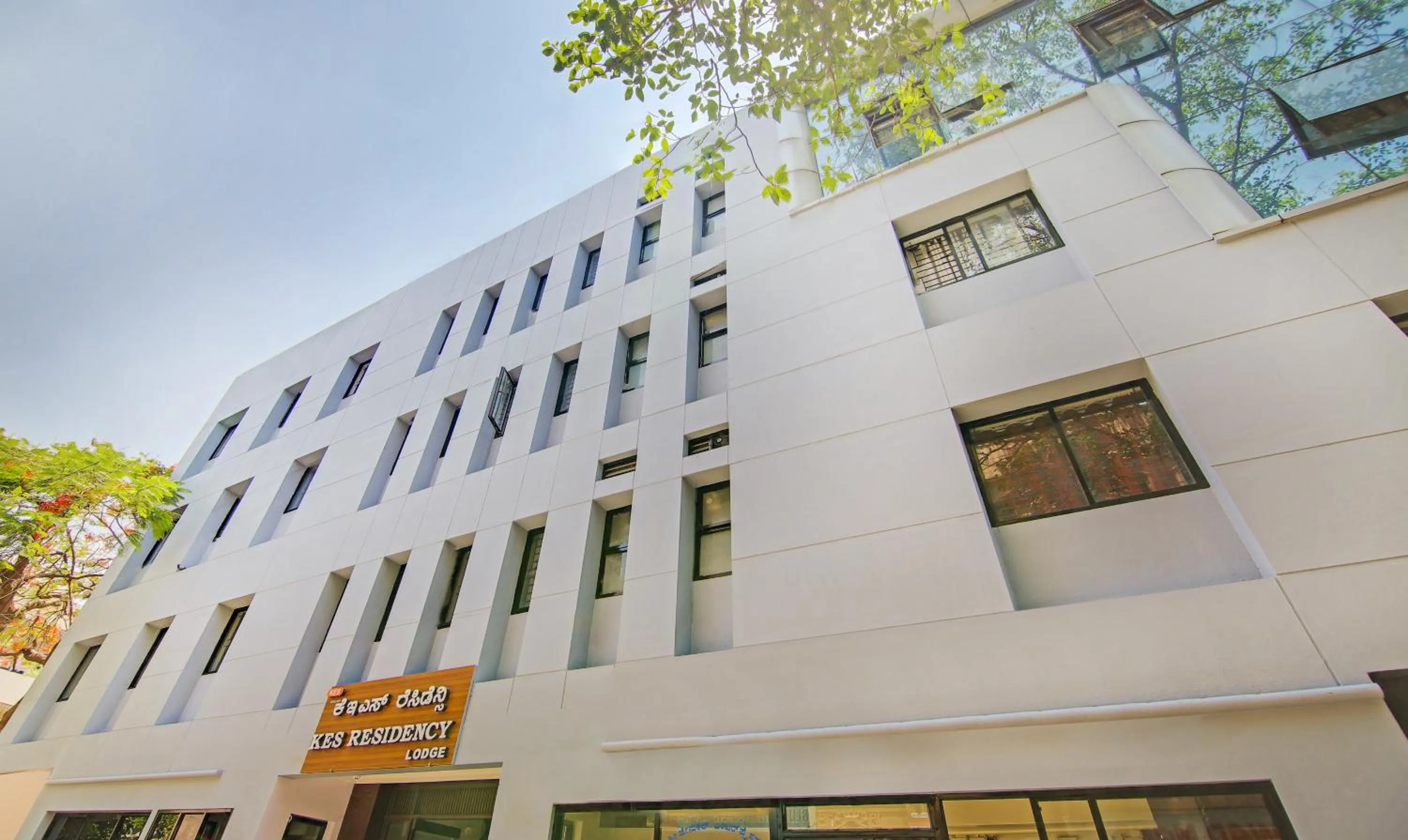 Property building in Itsy Hotels KES Residency, 10 Min From KSR Bengaluru City Junction