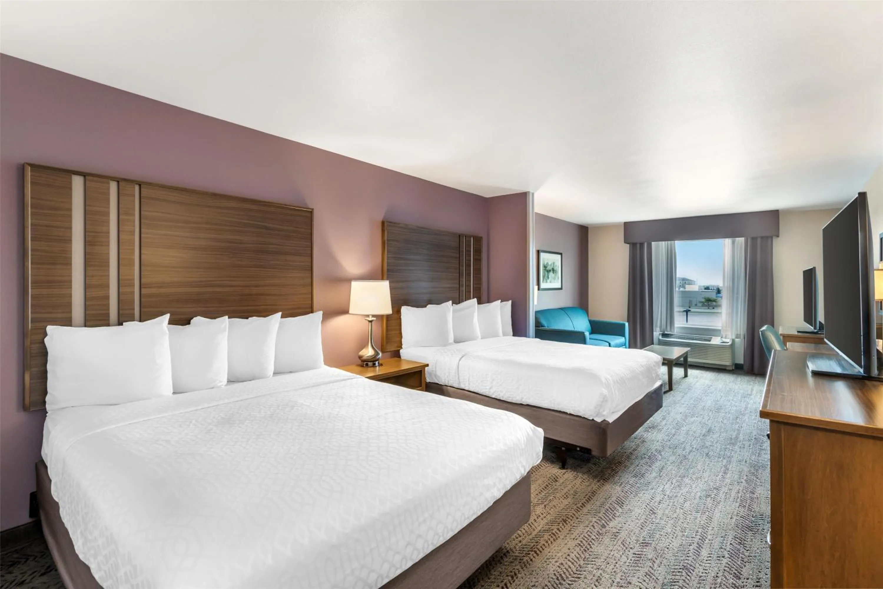 Photo of the whole room, Bed in Best Western Plus Rapid City Rushmore