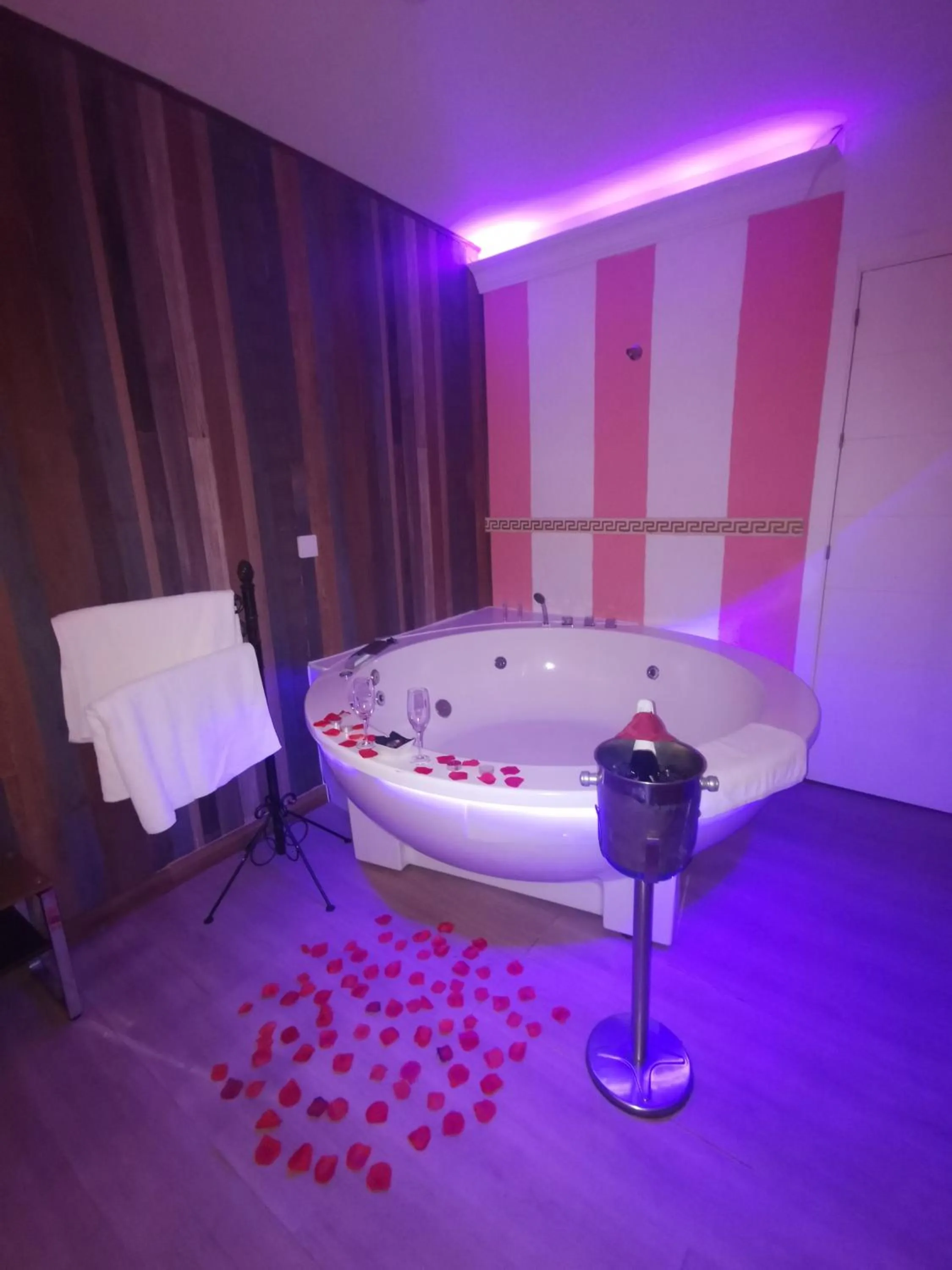 Hot Tub in Tu Mansión