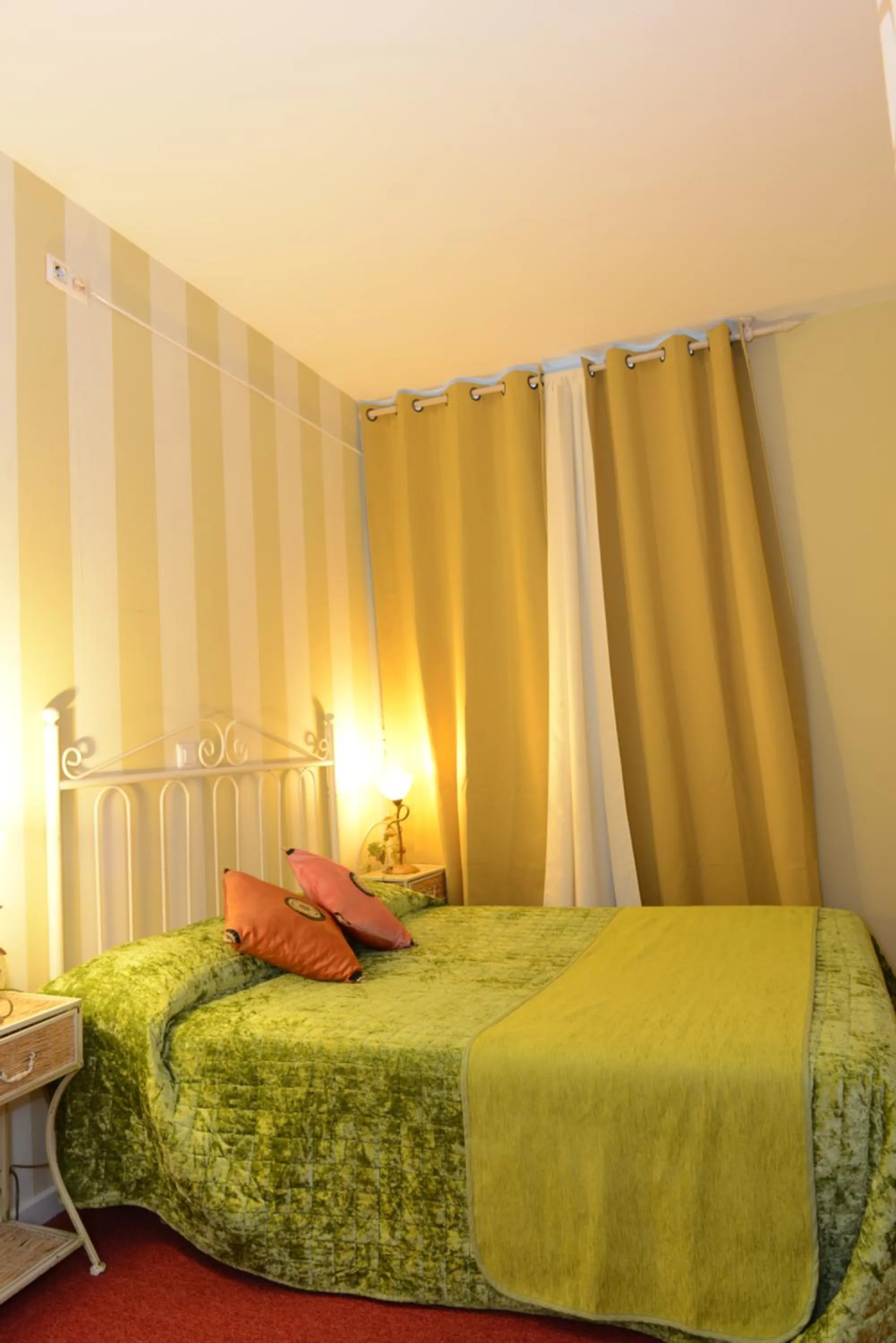 Decorative detail, Bed in Tu Mansión