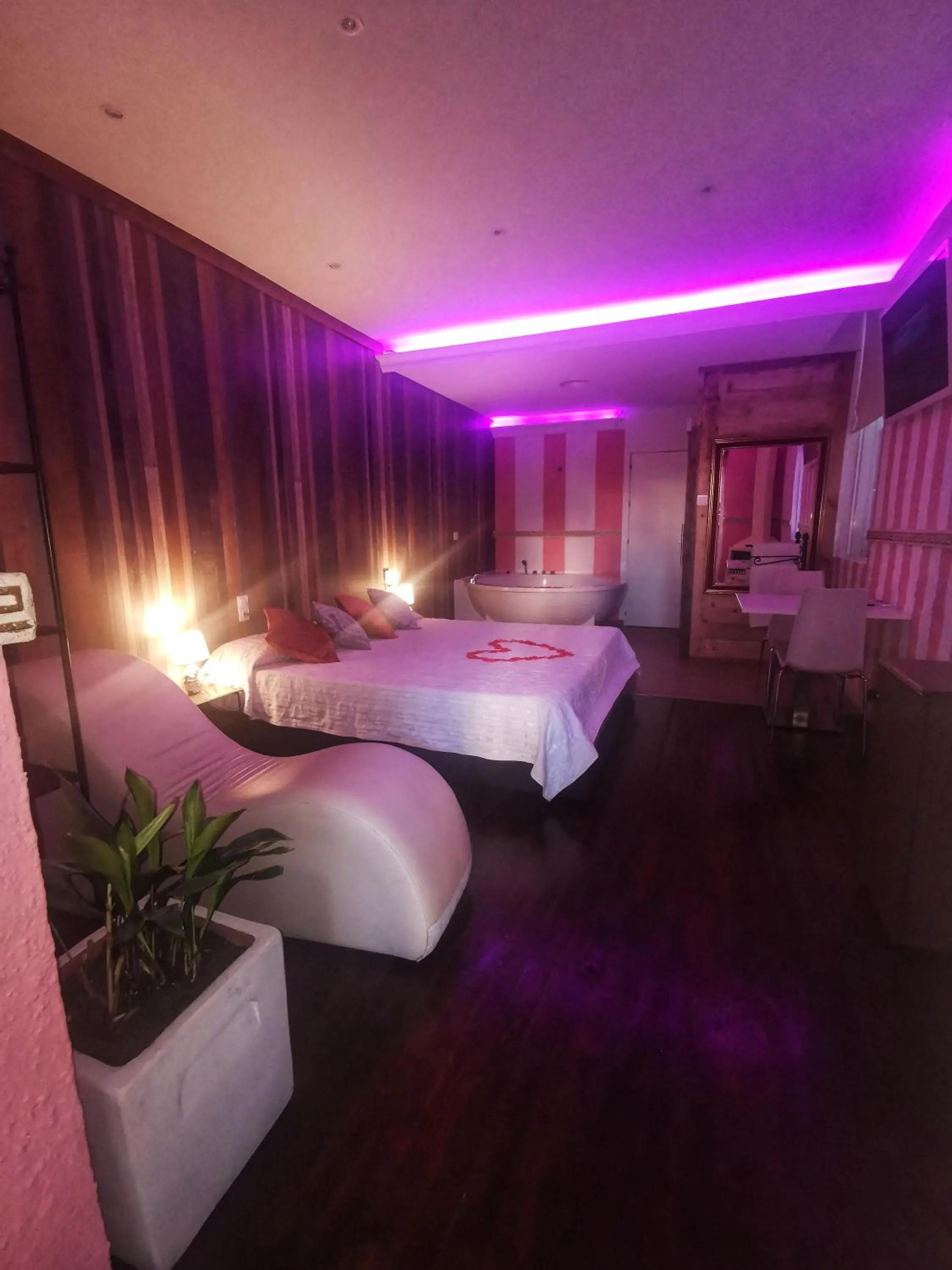 Photo of the whole room, Bed in Tu Mansión