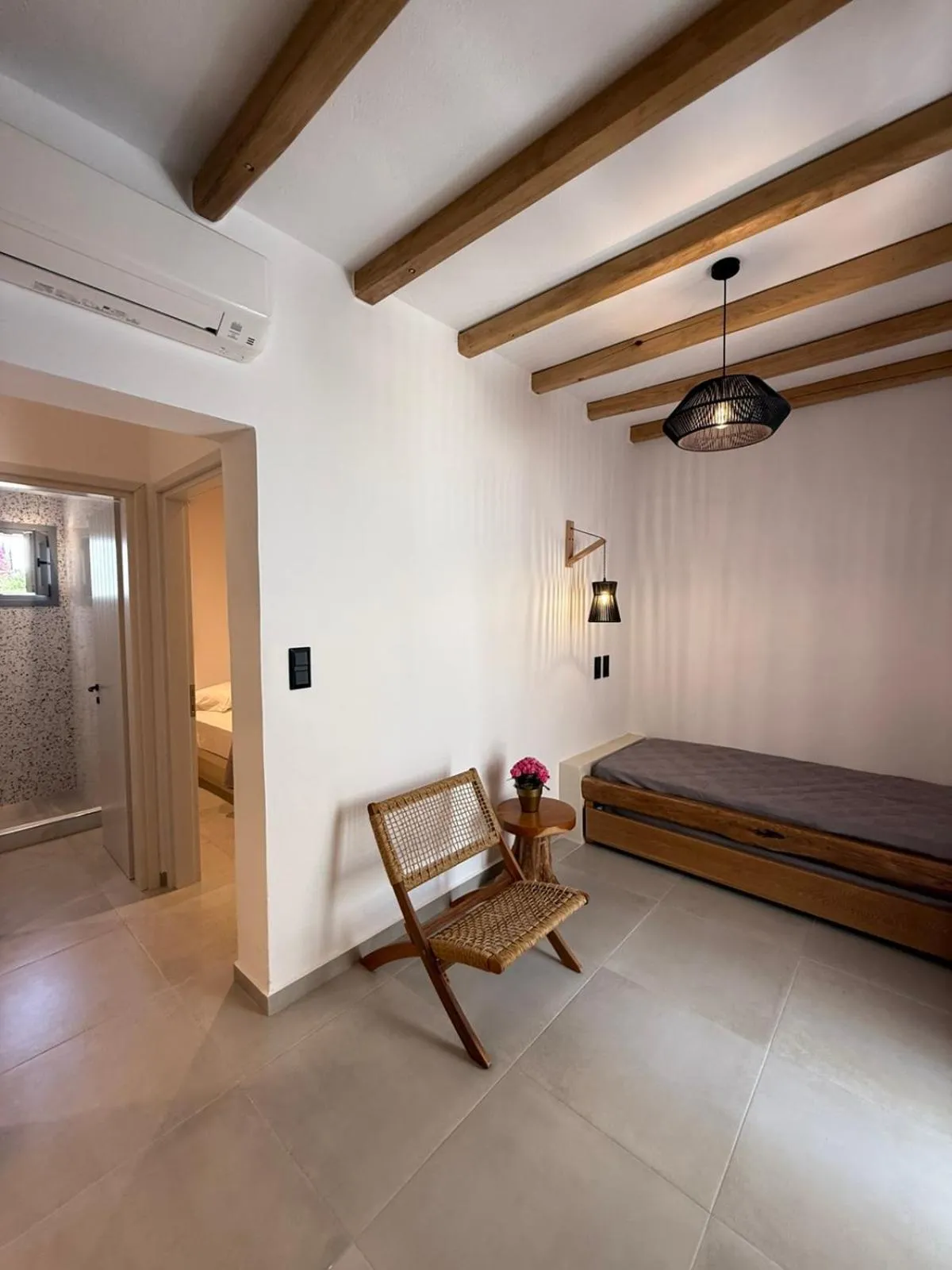 Bed in Summer Dream 1