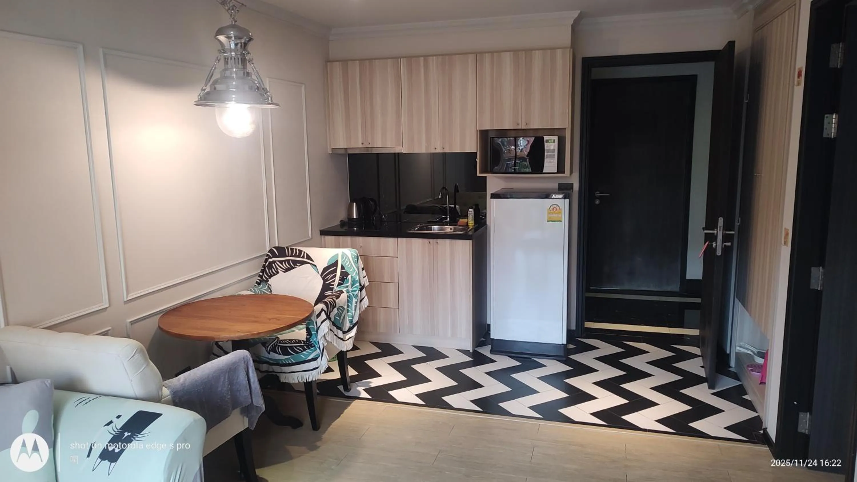 Kitchen or kitchenette in Venetian Poseidon Pool Hotel