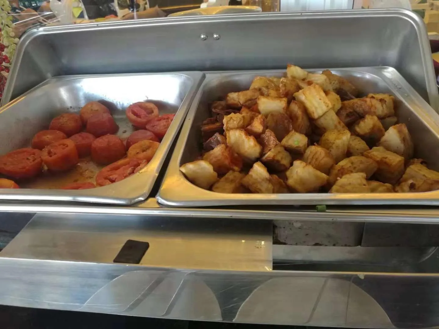 Breakfast in Venetian Poseidon Pool Hotel