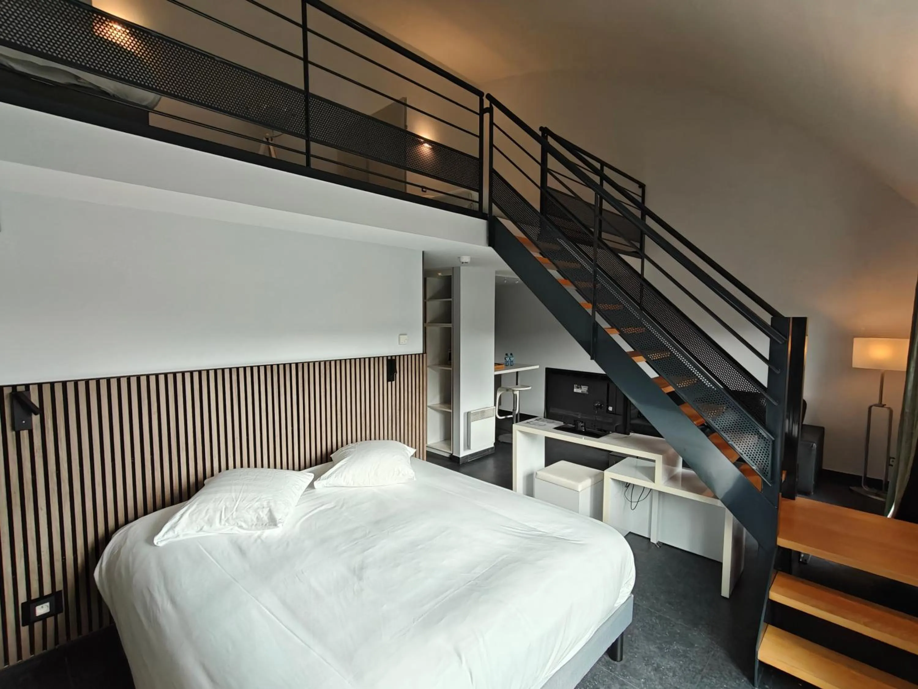 Bed in Hotel Bô Rivage