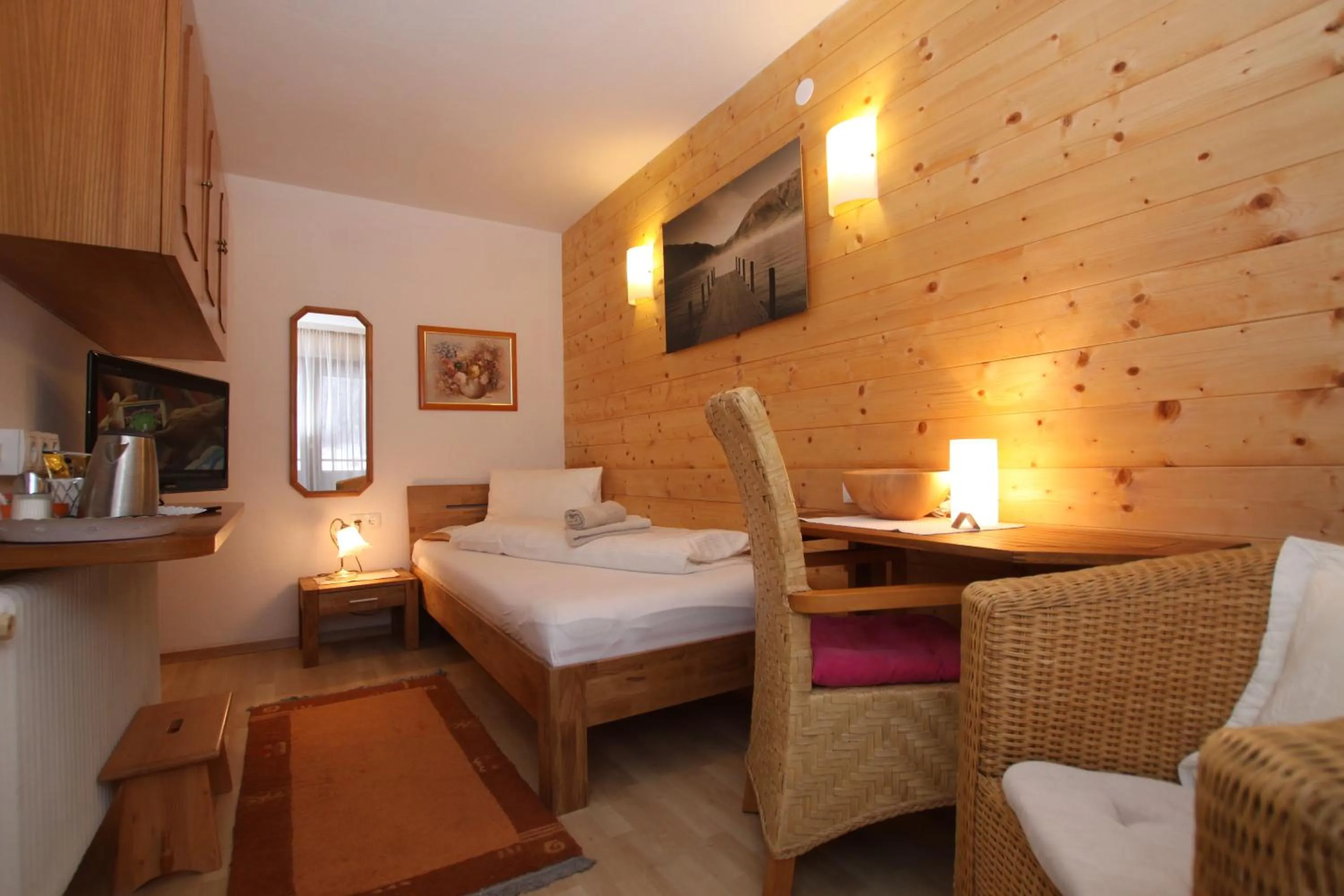 Photo of the whole room, Bed in Pension Garni Gerhard