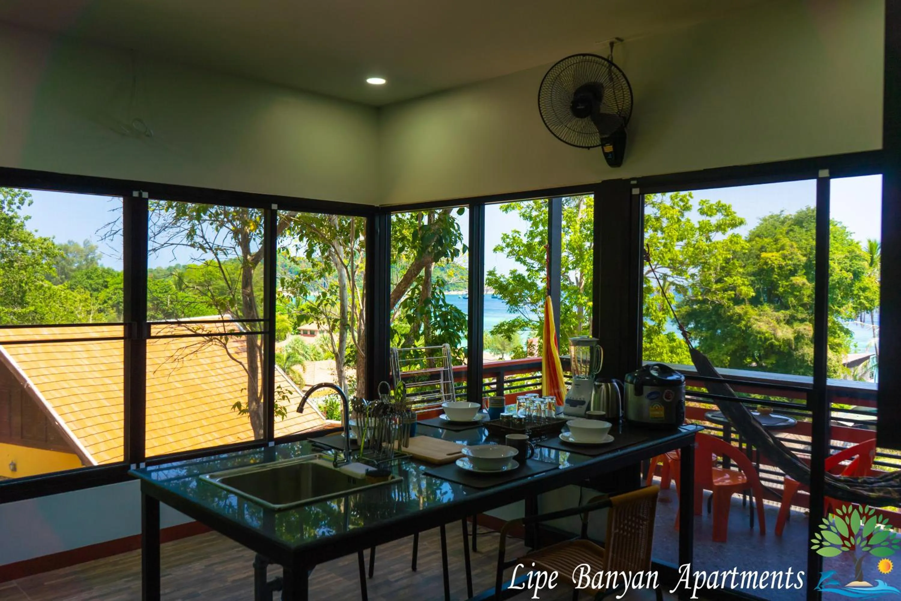 Lipe Banyan Apartments