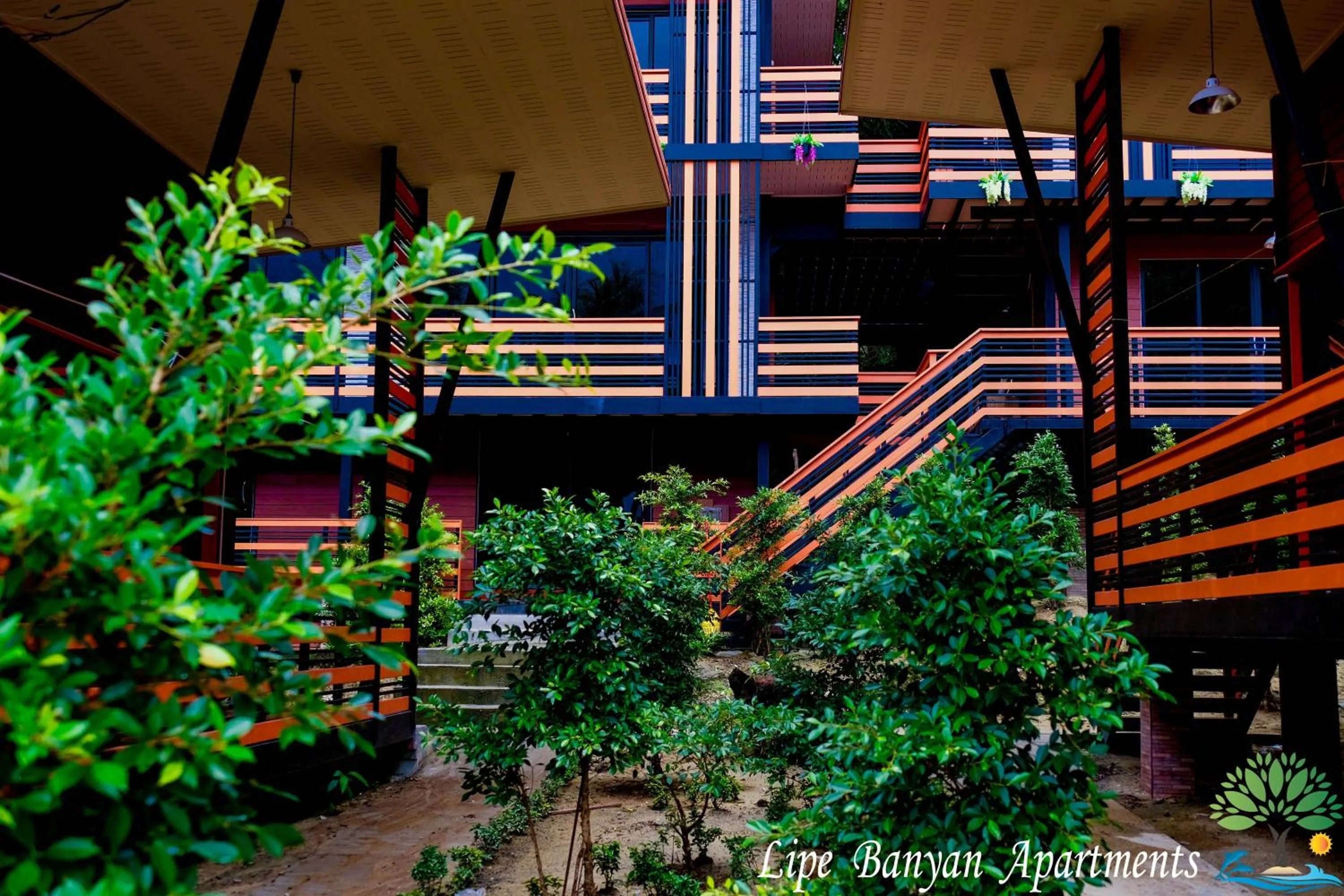 Lipe Banyan Apartments