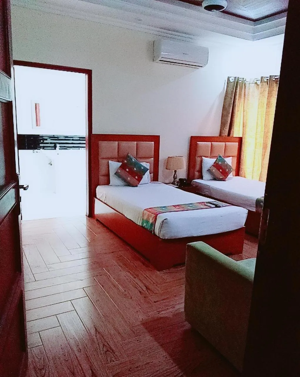 Bed in The King Hotel