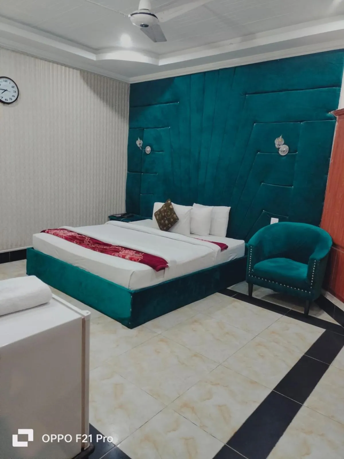 Bed in The King Hotel