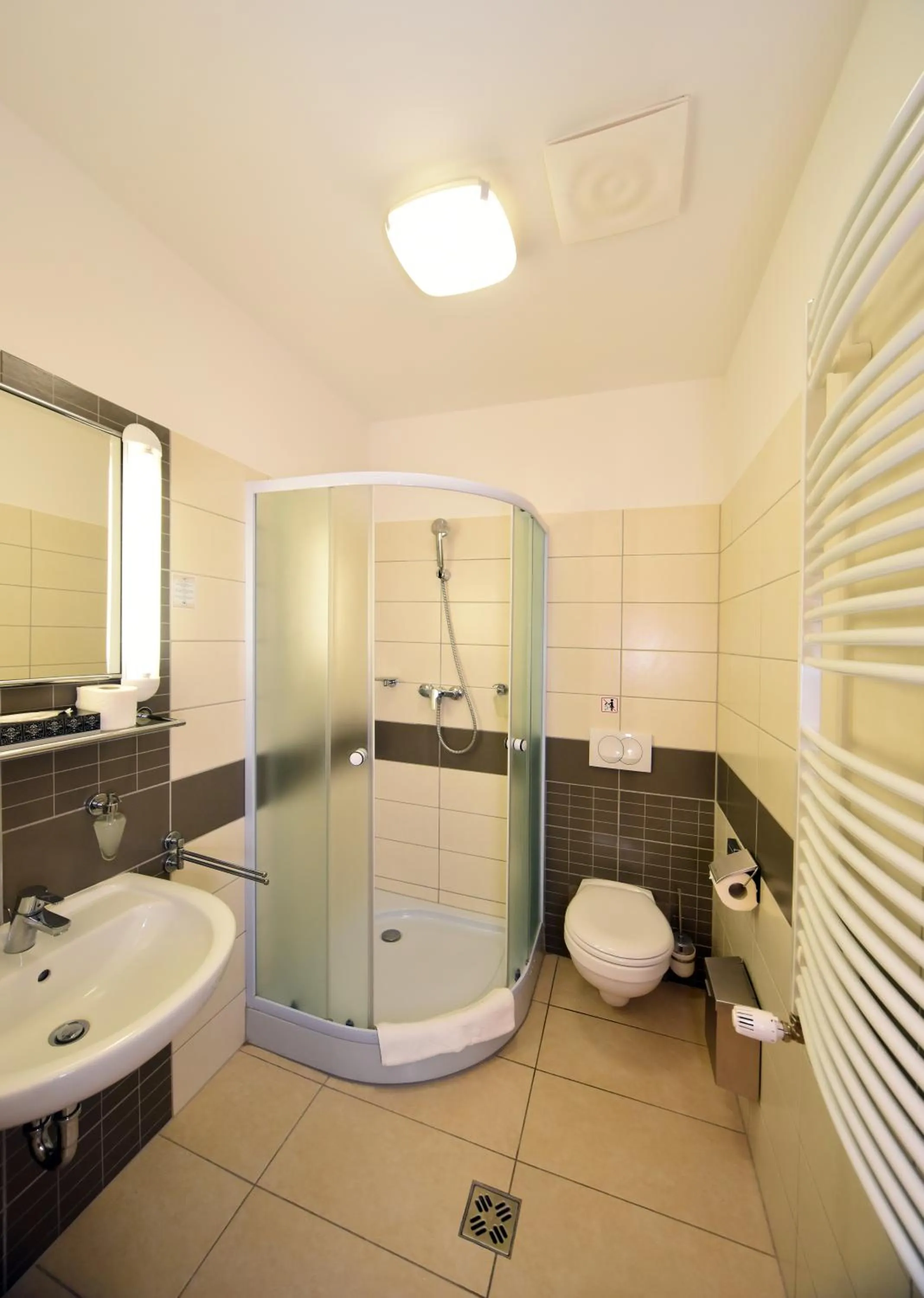 Bathroom in Hotel Kumánia