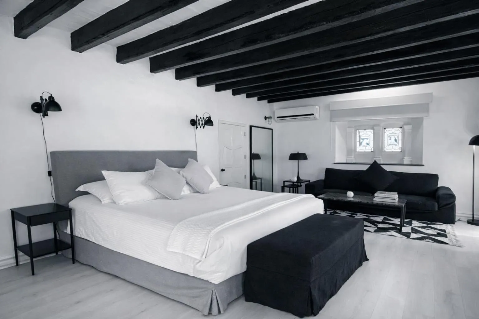 Bed in Las Casas B&B Boutique Hotel, Spa & Restaurante Cuernavaca