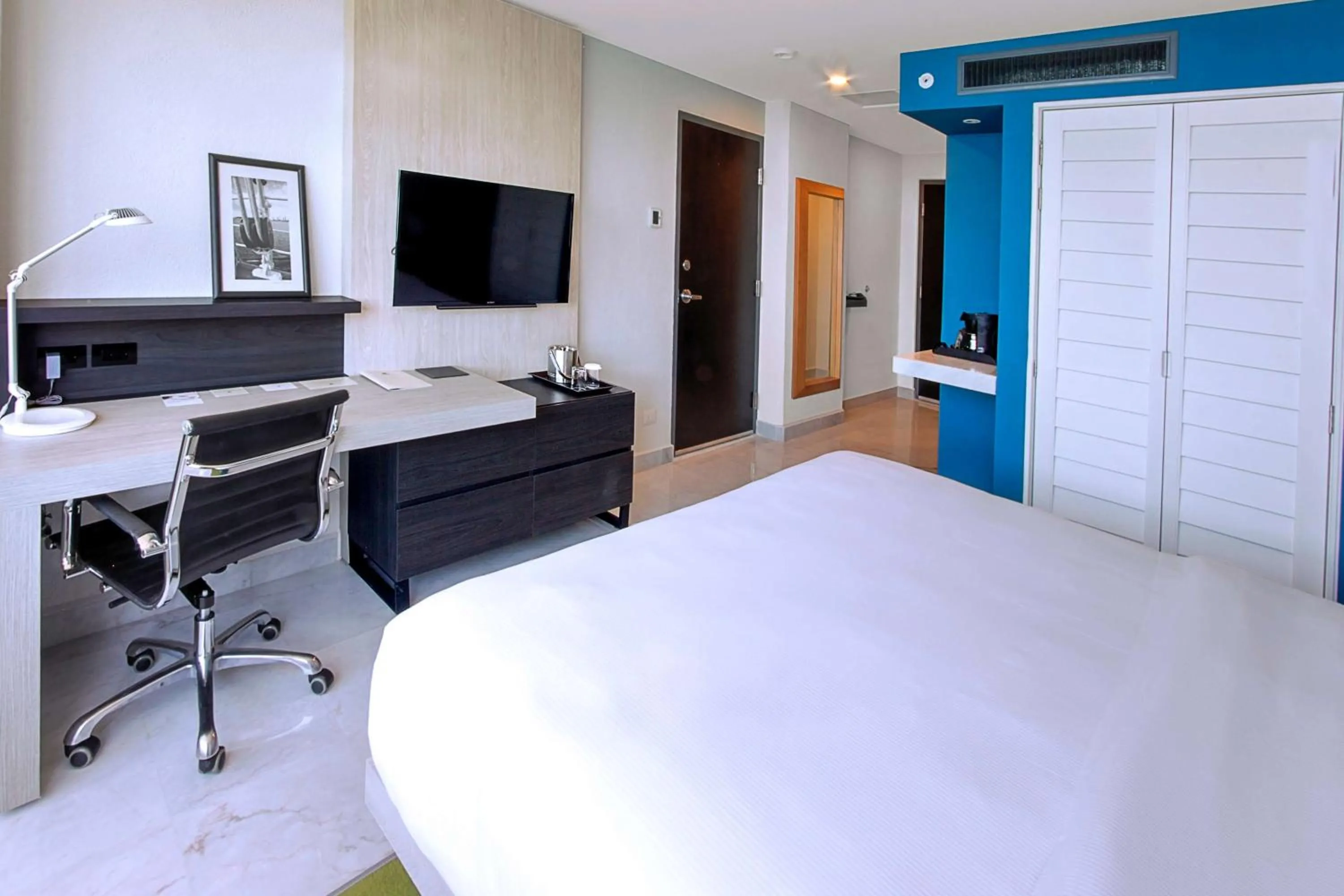 Bed in DoubleTree by Hilton Veracruz