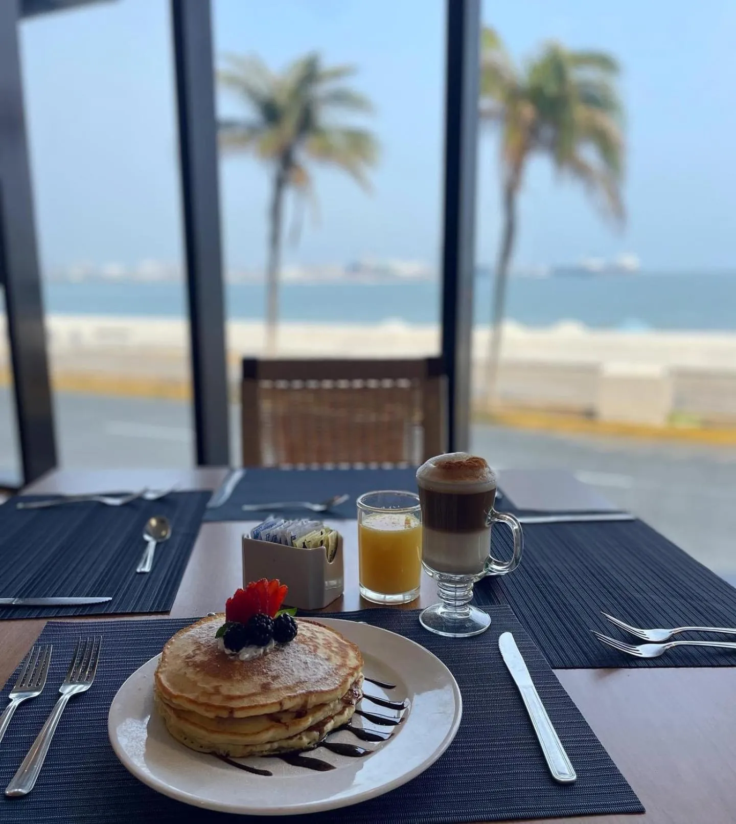 Restaurant/places to eat in DoubleTree by Hilton Veracruz